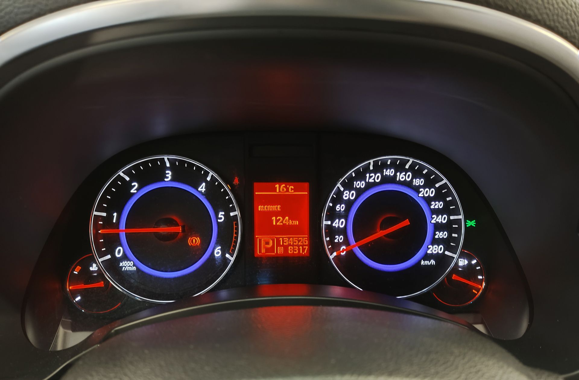 Infiniti FX 3.0 D V6 GT Premium AWD - foto 10