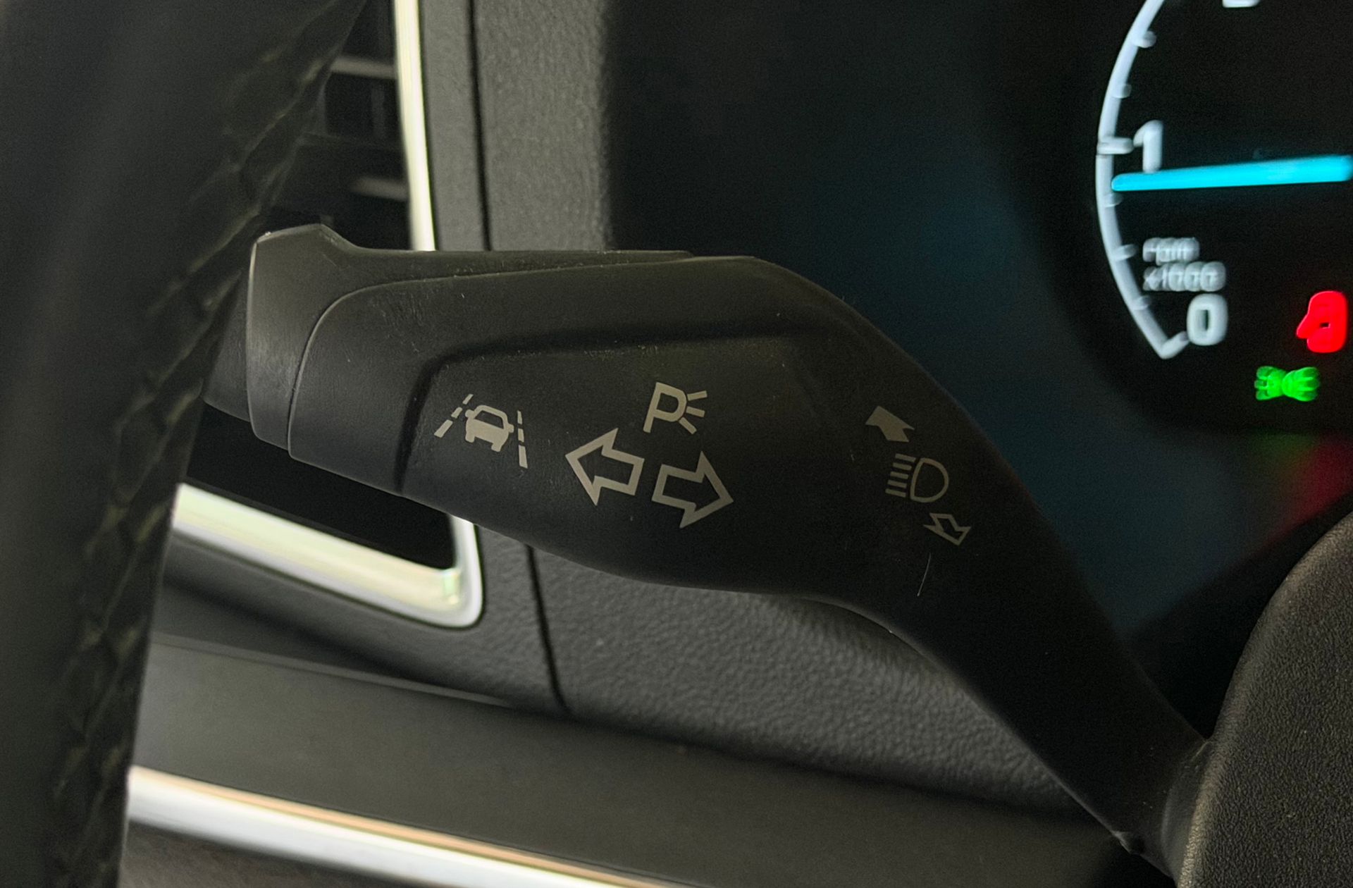 Ford Tourneo Custom 2.0 EcoBlue L1 Titanium 8 plazas - foto 24