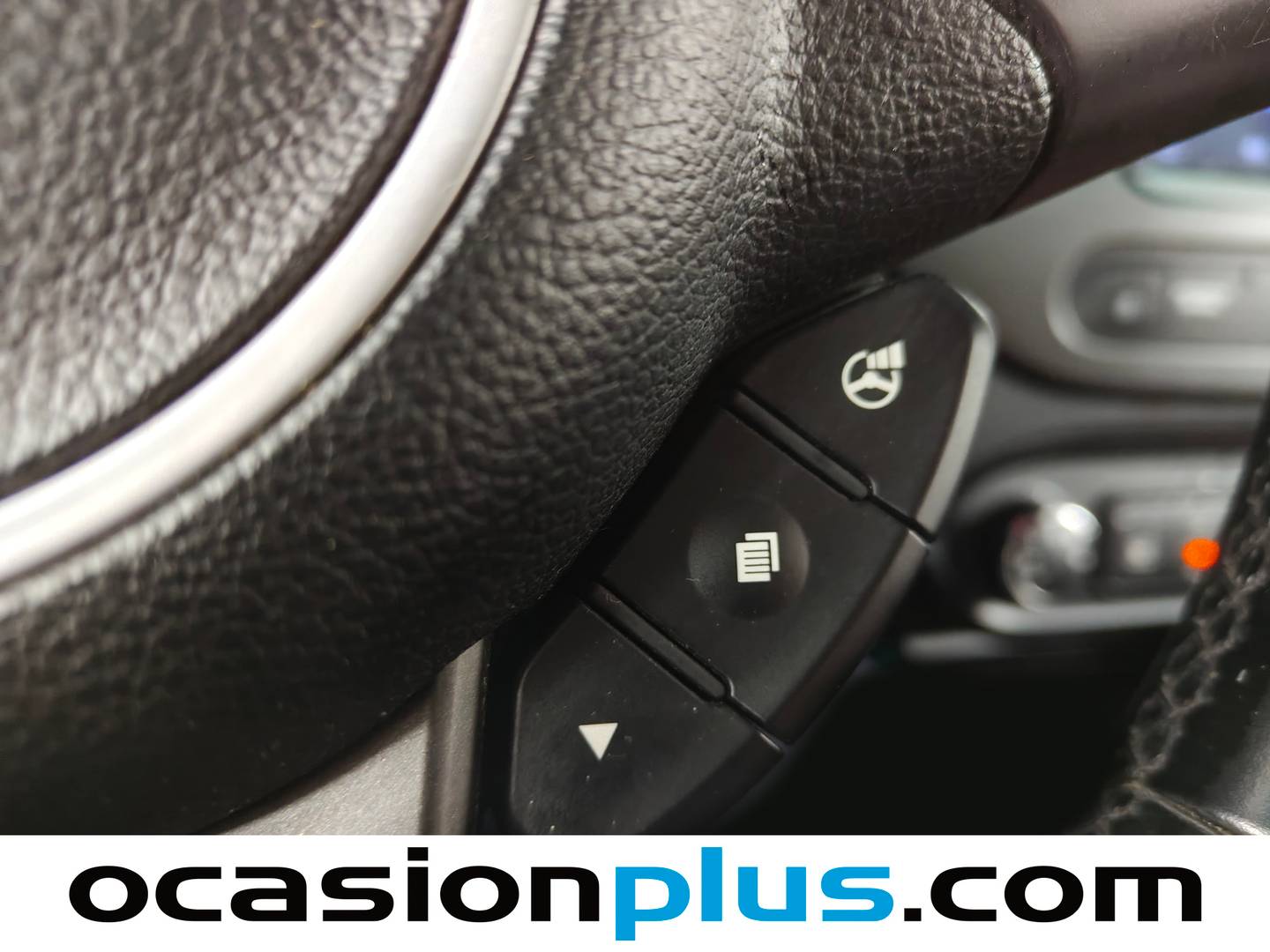 Extras y acabados del KIA Carens KIA Carens 1.7 CRDi VGT Drive Eco-Dynamics (115 CV) 7 Plazas