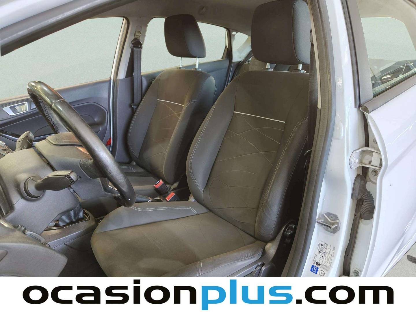 Foto asientos delanteros Ford Fiesta Ford Fiesta 1.5 TDCI Trend (75 CV)