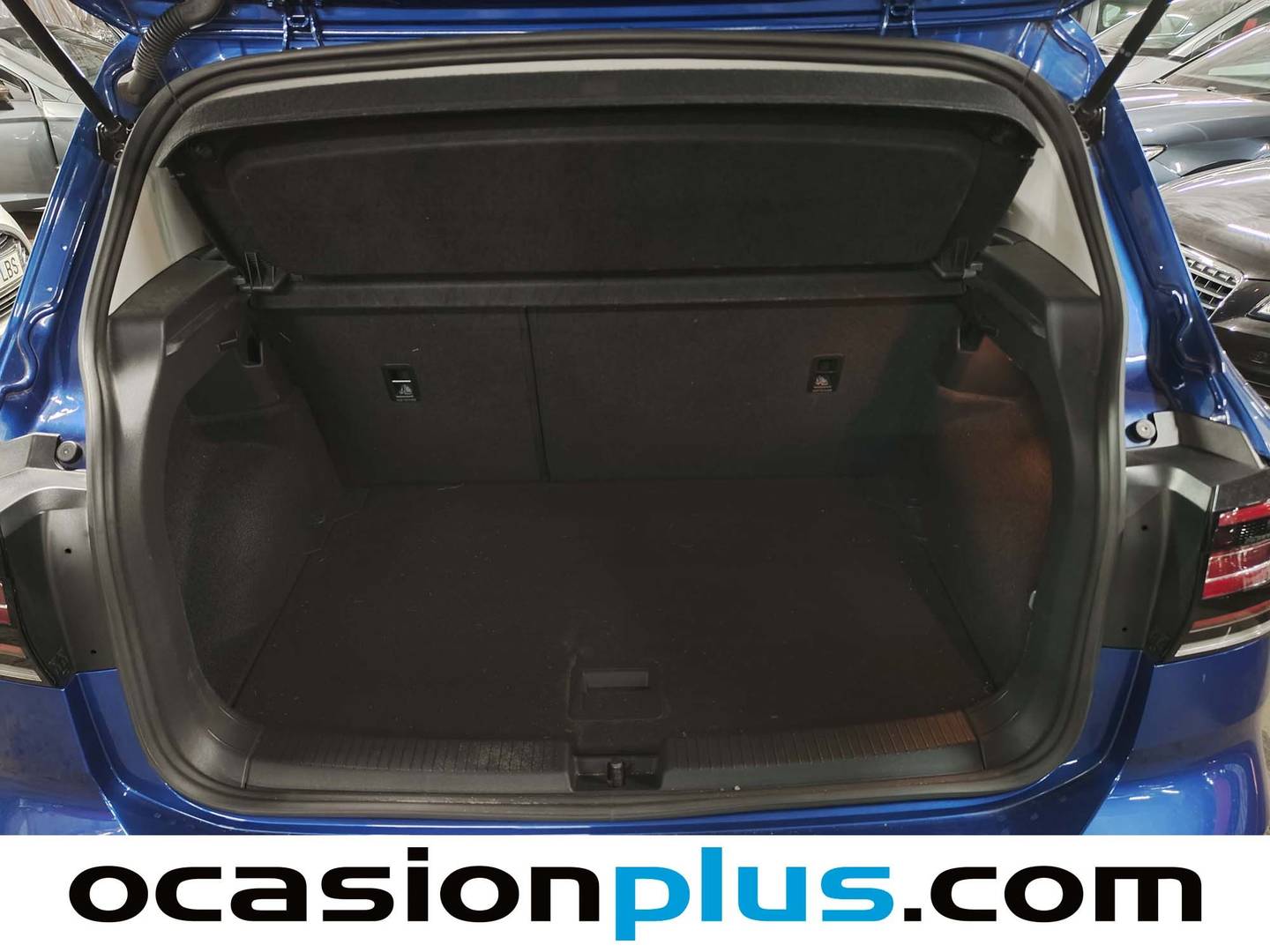 Foto Volkswagen T-Cross Volkswagen T-Cross Advance 1.0 TSI (110 CV)