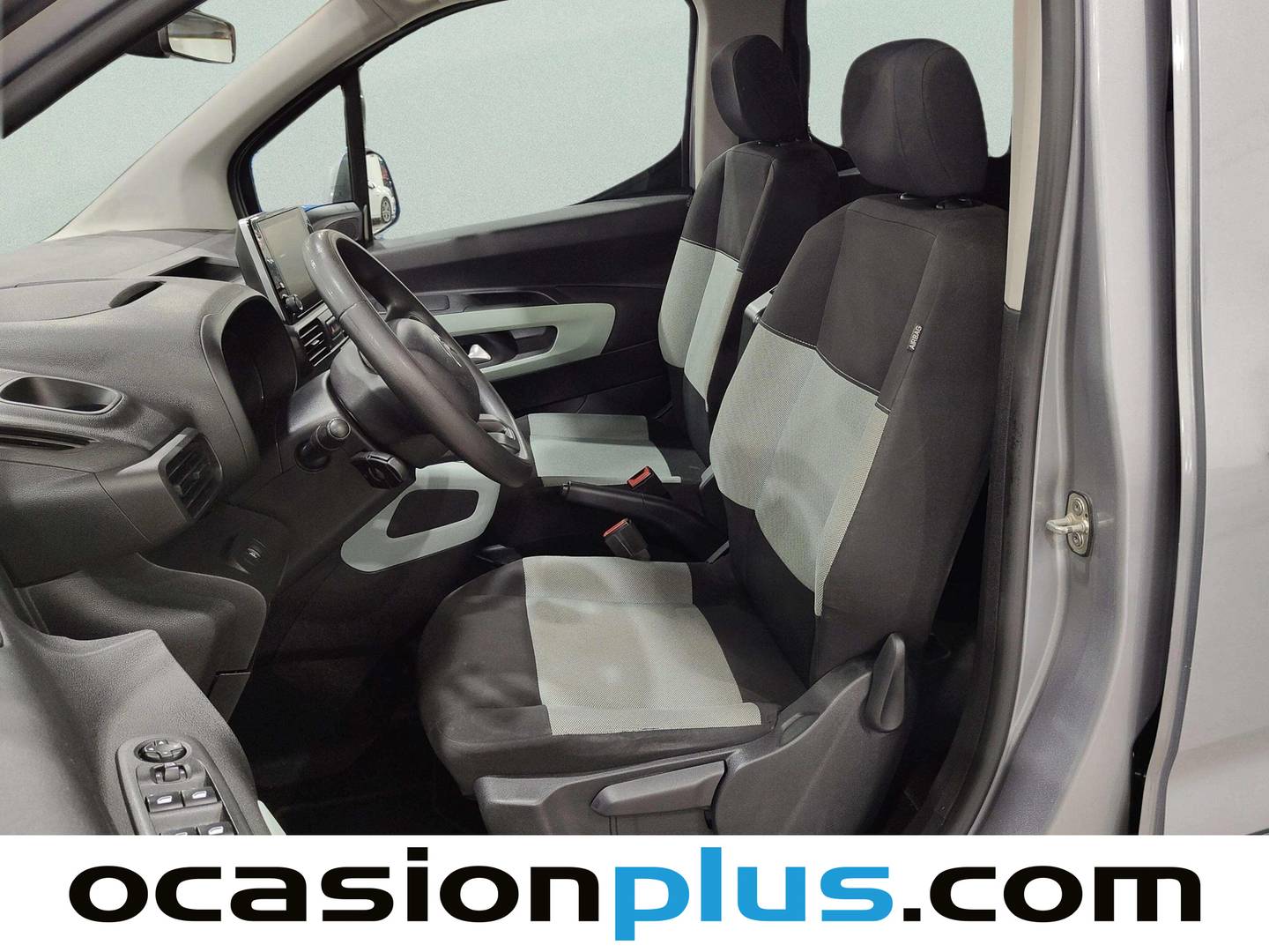 Foto asientos delanteros Citroën Berlingo Citroën Berlingo Combi BlueHDi 130 S&S Talla M Feel (130 CV)
