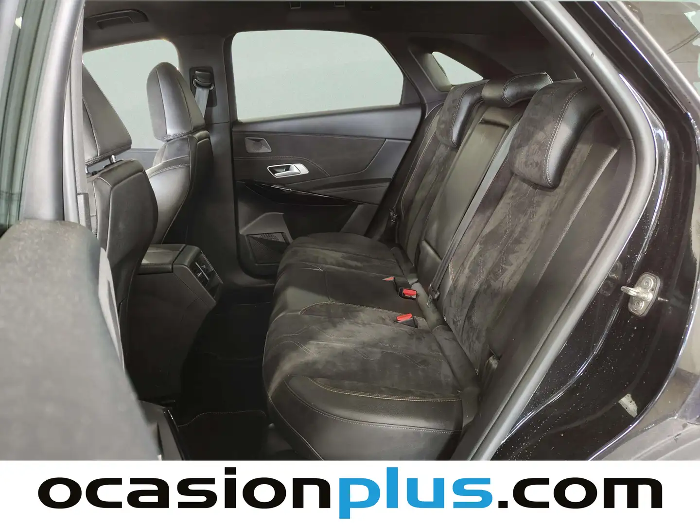 Foto DS DS 7 Crossback DS DS7 Crossback PureTech 130 Performance Line Auto (130 CV)