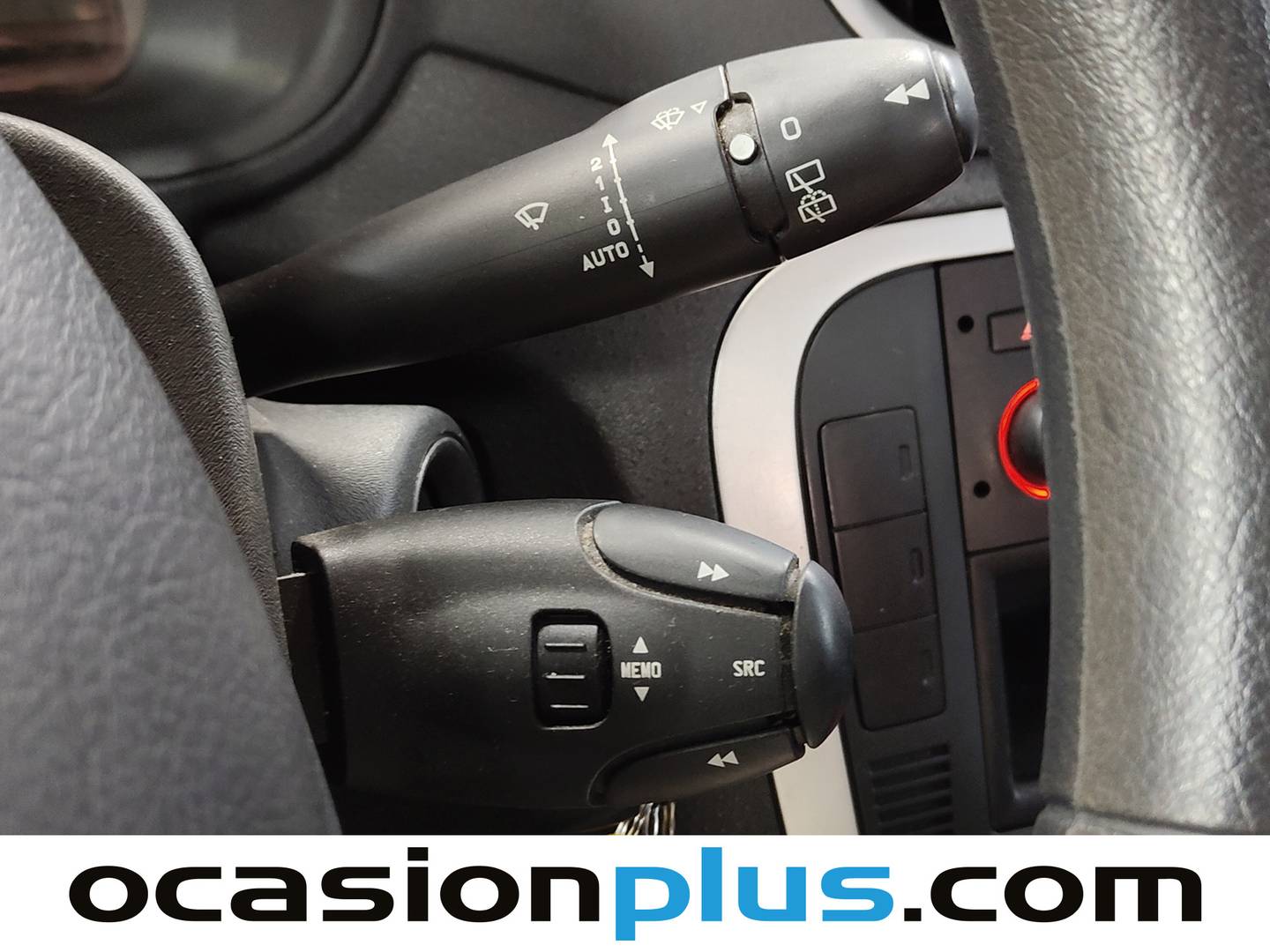 Equipamiento del Citroën C2 Citroën C2 1.4i Collection (75 CV)