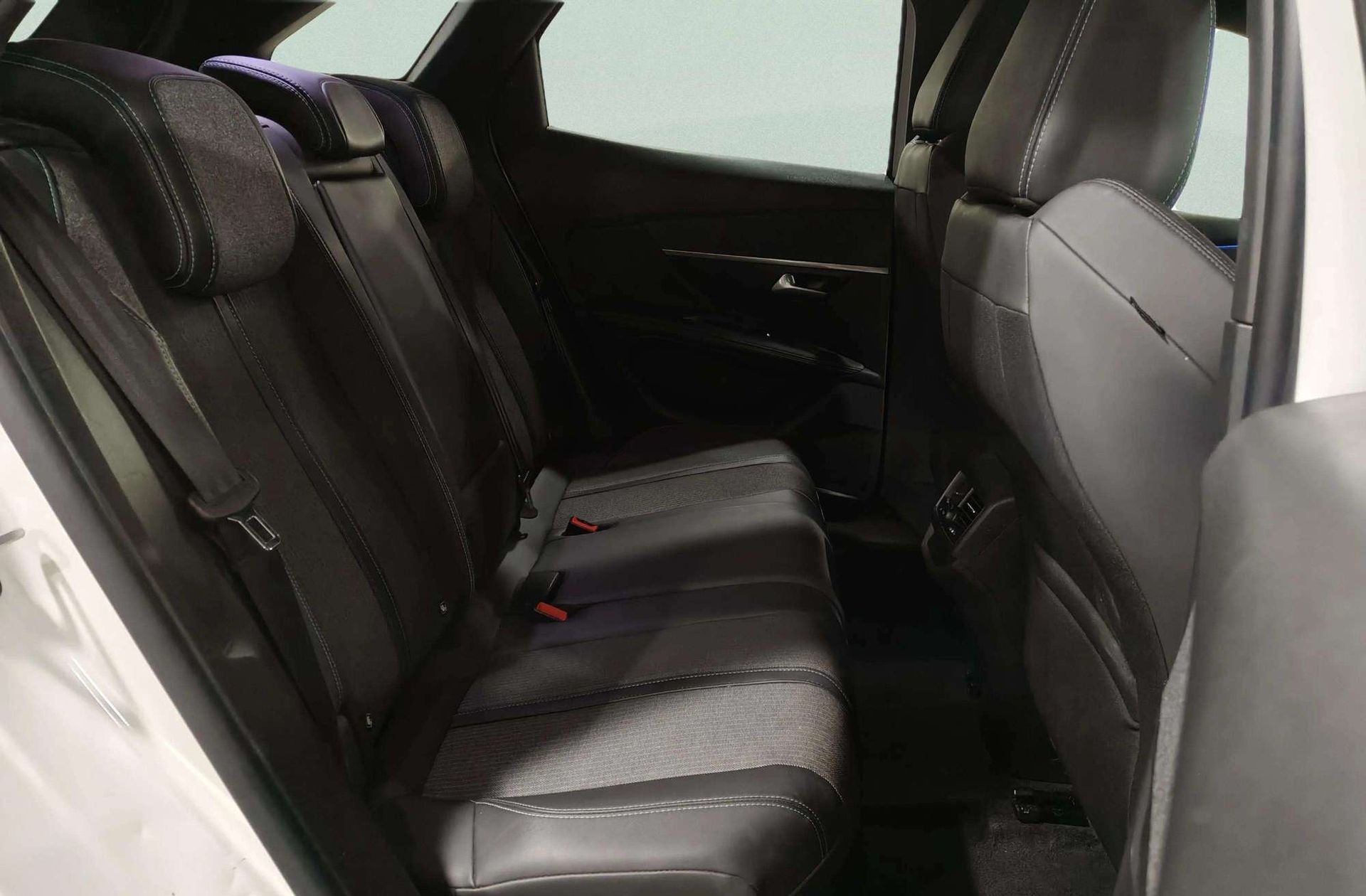Peugeot 3008 PureTech 130 Allure Pack - foto 19