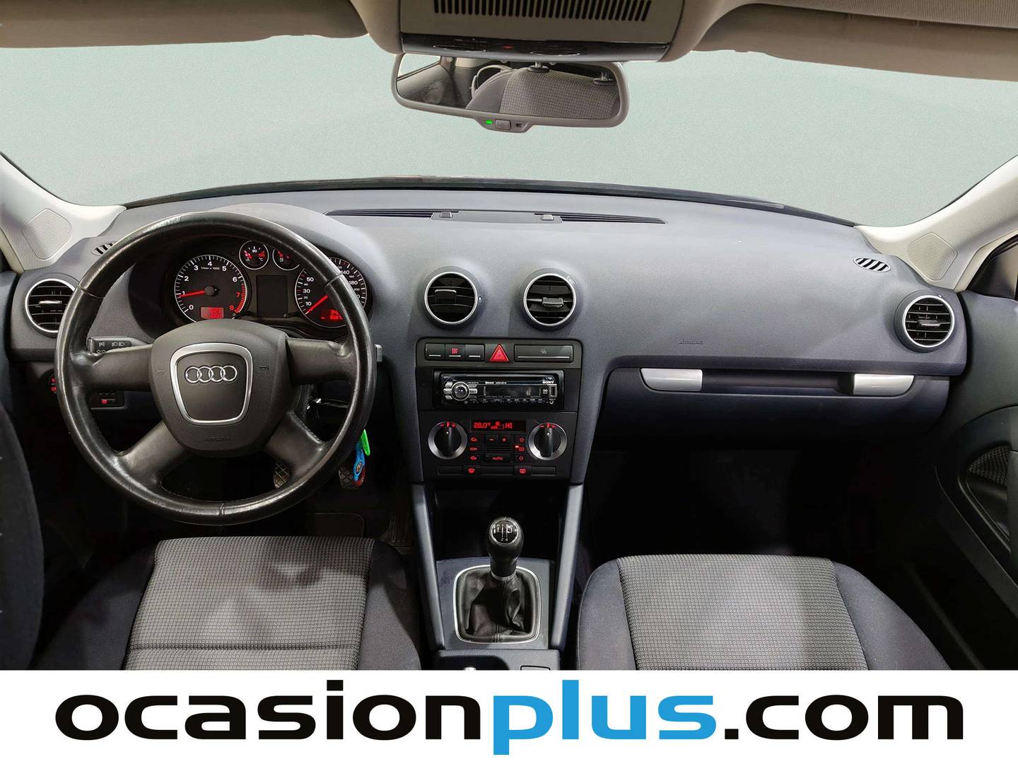 Foto Audi A3 Audi A3 Attraction 1.6 (102 CV)