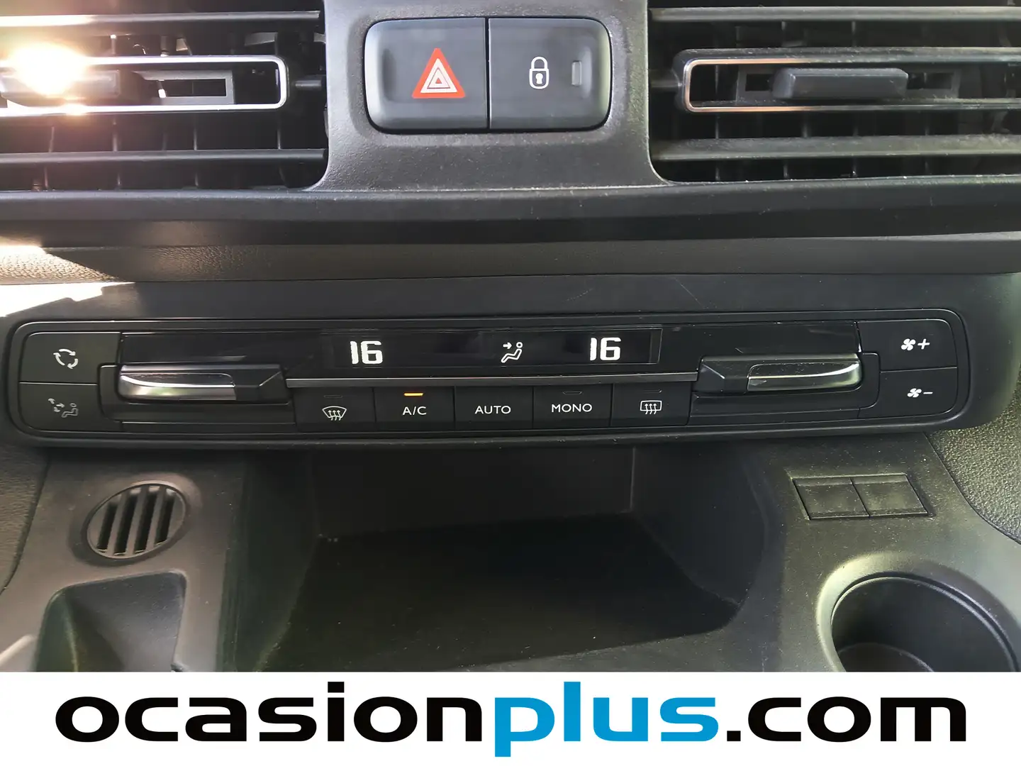 Foto Peugeot Rifter Peugeot Rifter PureTech 110 Active Standard Nav+ (110 CV)