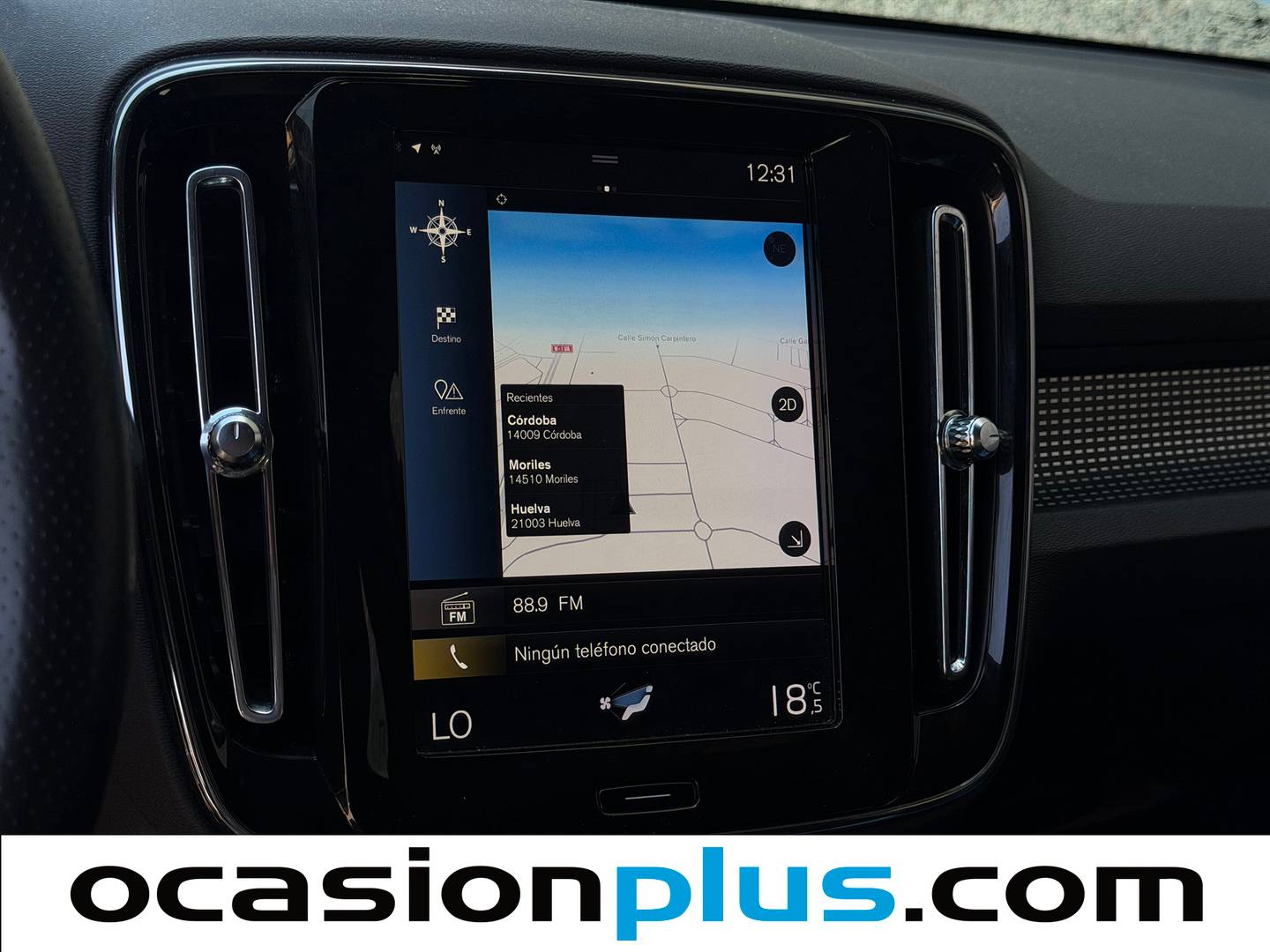 Extras y acabados del Volvo XC40 Volvo XC40 T3 R-Design Auto (163 CV)