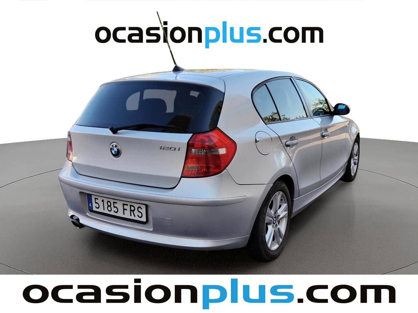 Foto trasera BMW Serie 1 BMW Serie 1 120i (170 CV) derecha