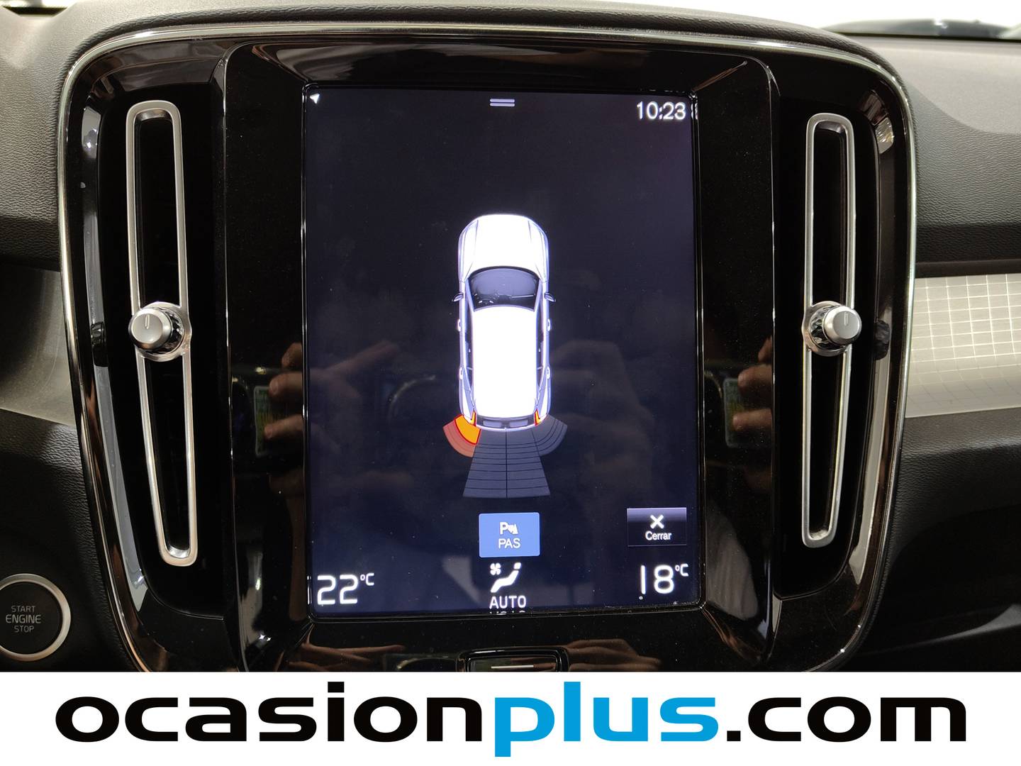 Equipamiento del Volvo XC40 Volvo XC40 D3 Momentum AWD Auto (150 CV)