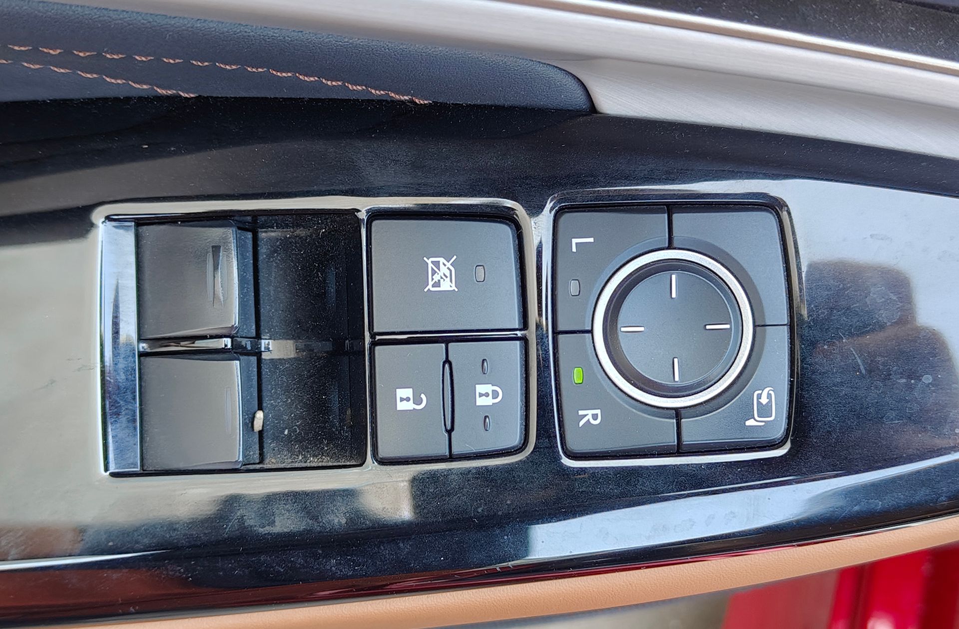 Lexus RC 300h Executive Navi Nedc - foto 45