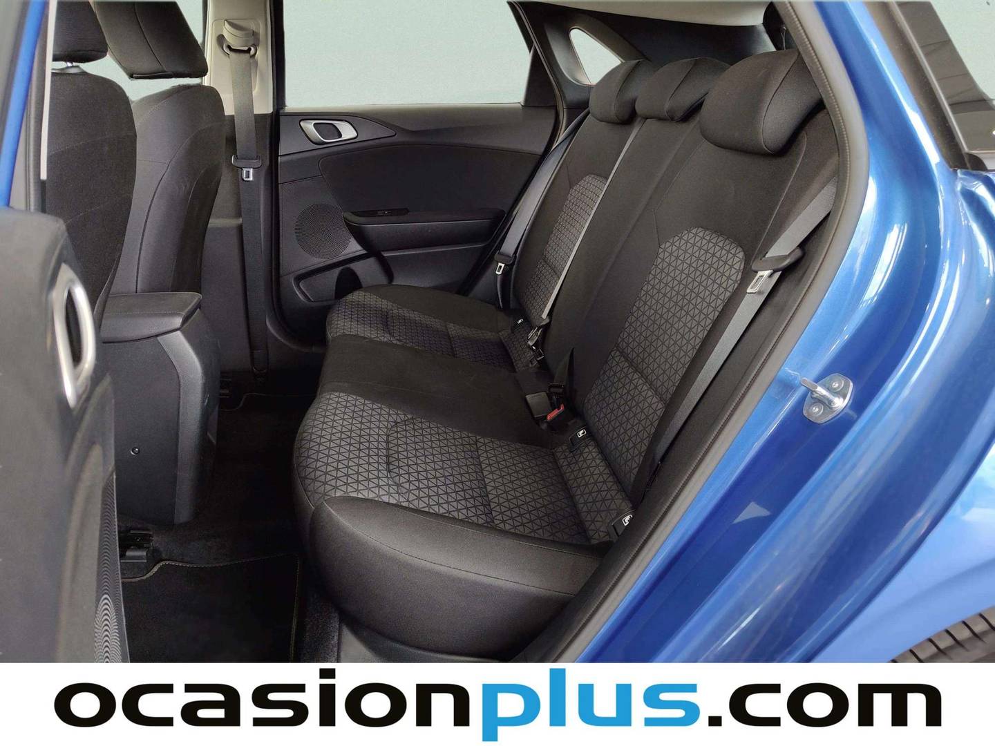 Foto asientos traseros KIA Ceed KIA Ceed 1.0 T-GDi Concept (100 CV)