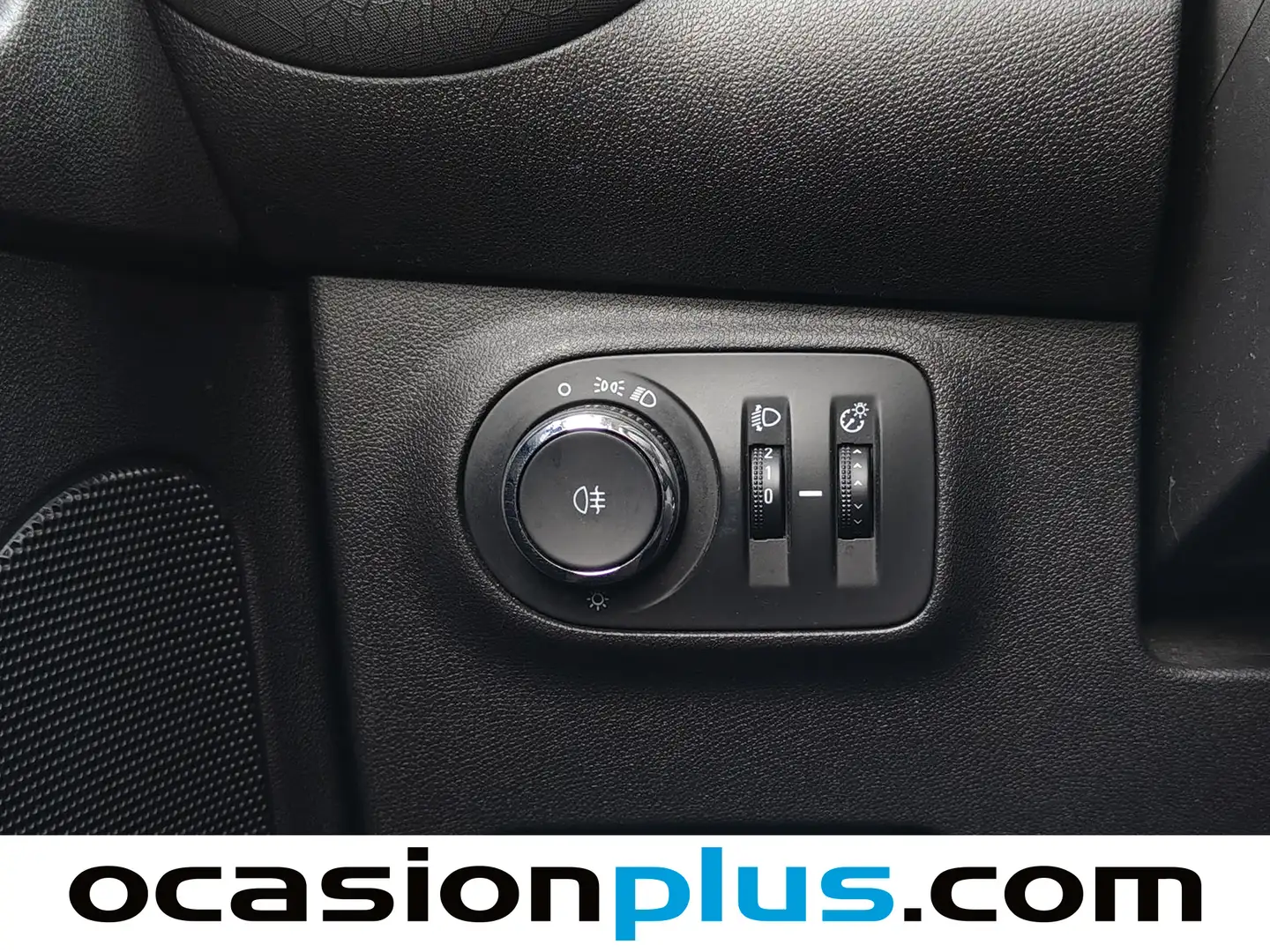 Foto Opel Adam Opel Adam 1.4 XEL Glam (87 CV)