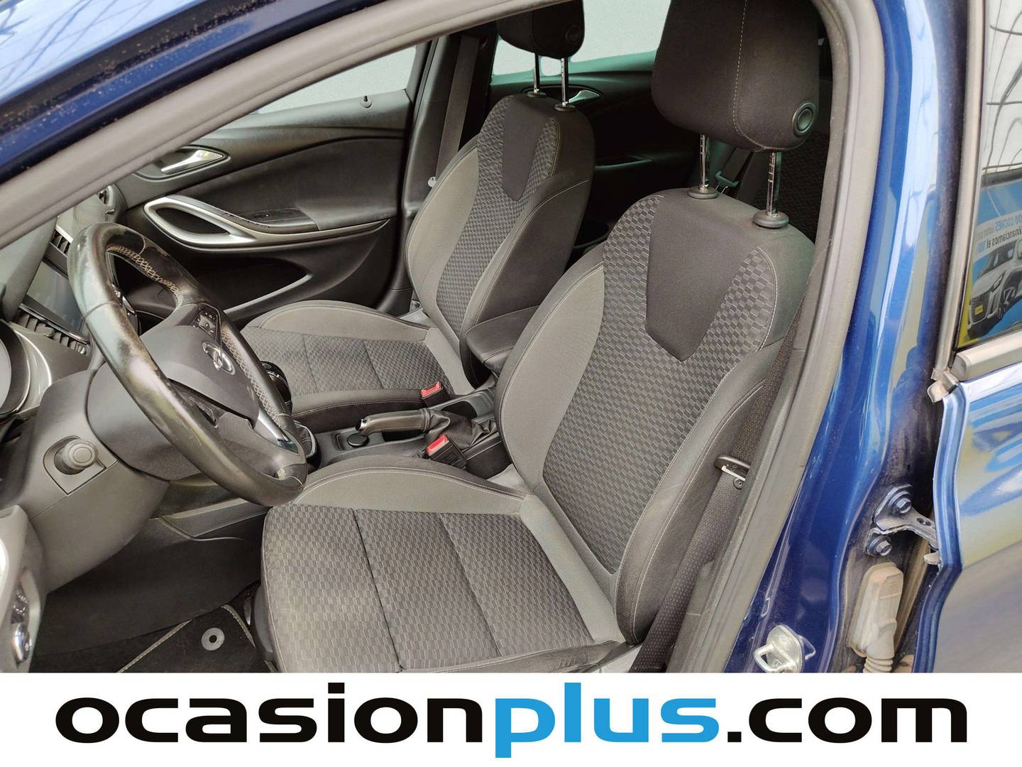 Foto asientos delanteros Opel Astra Opel Astra 1.2 Turbo SHT GS Line (130 CV)