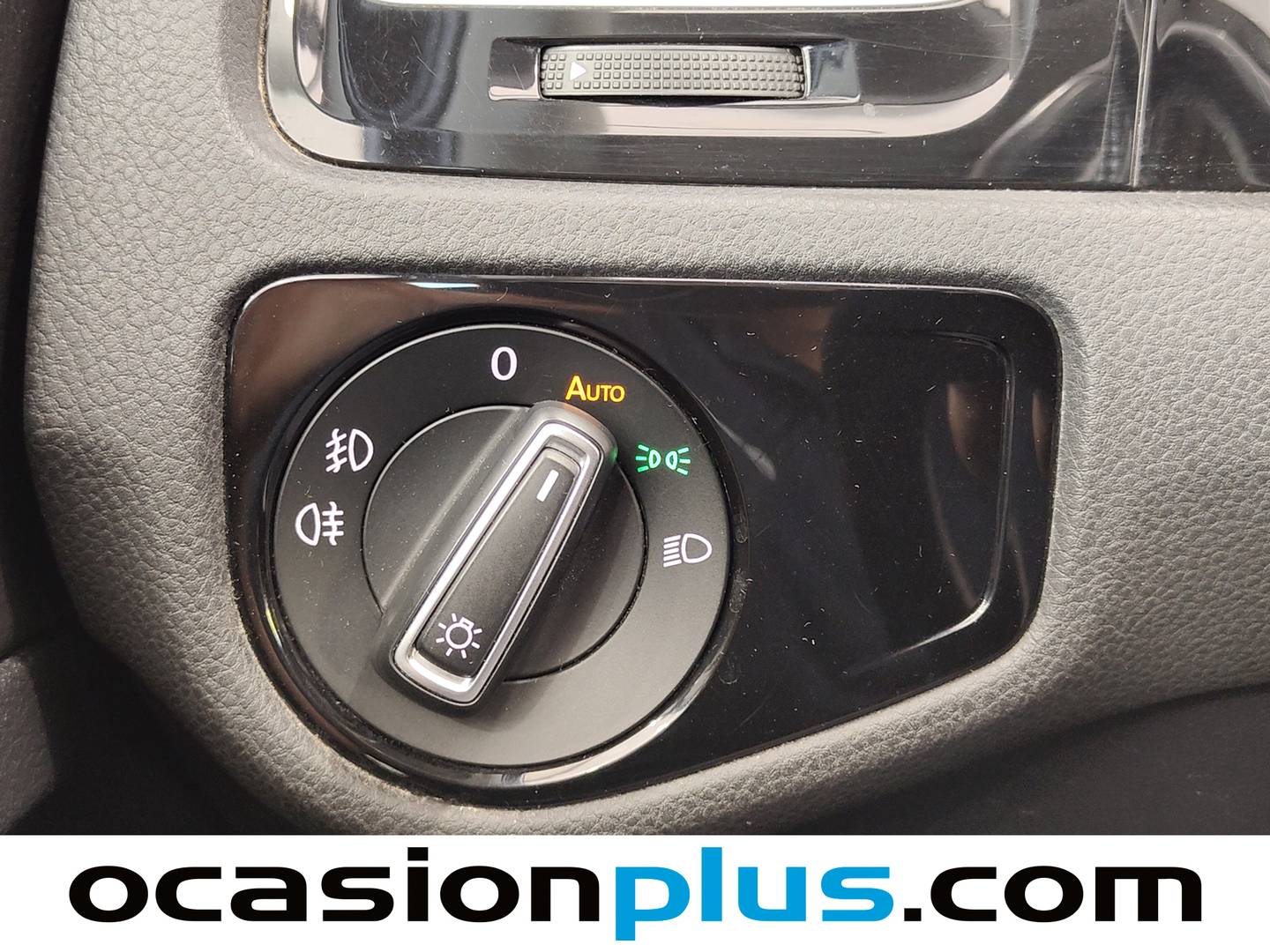 Volkswagen Golf Volkswagen Golf Sport 1.6 TDI BMT (110 CV) DSG Pack R-Line de ocasión