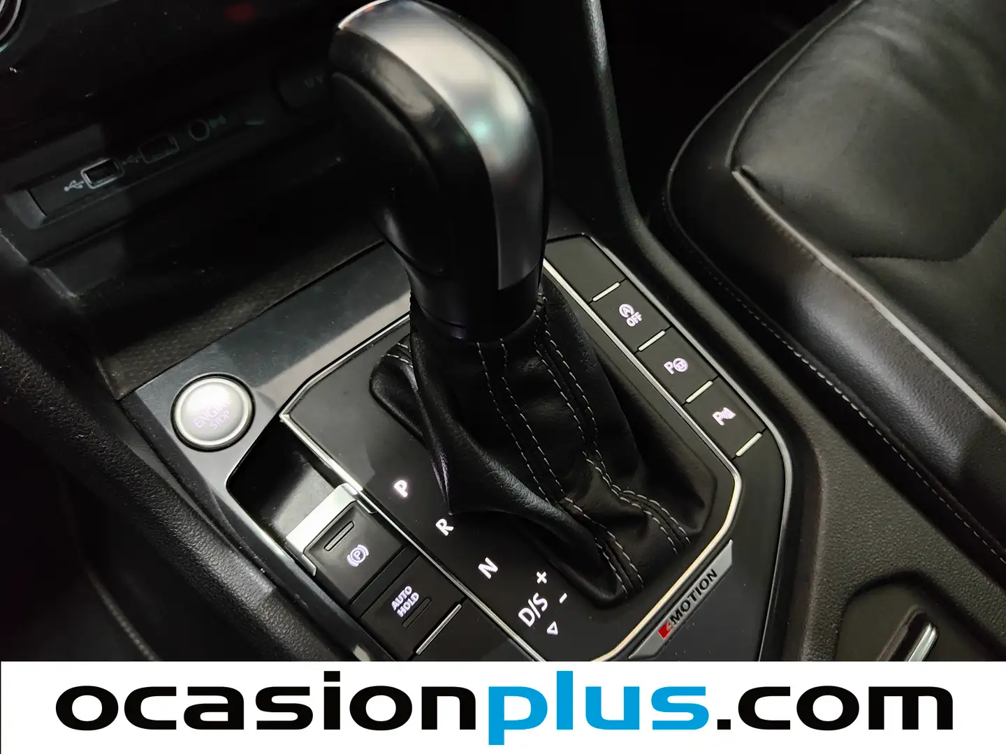 Foto Volkswagen Tiguan Volkswagen Tiguan Sport 2.0 TDI 4Motion (190 CV) DSG Pack R-Line