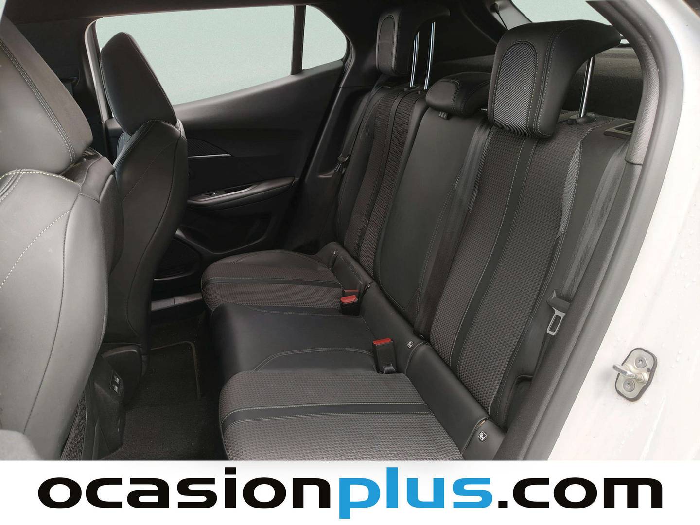 Foto asientos traseros Peugeot 2008 Peugeot 2008 PureTech 130 S&S GT EAT8 (130 CV)
