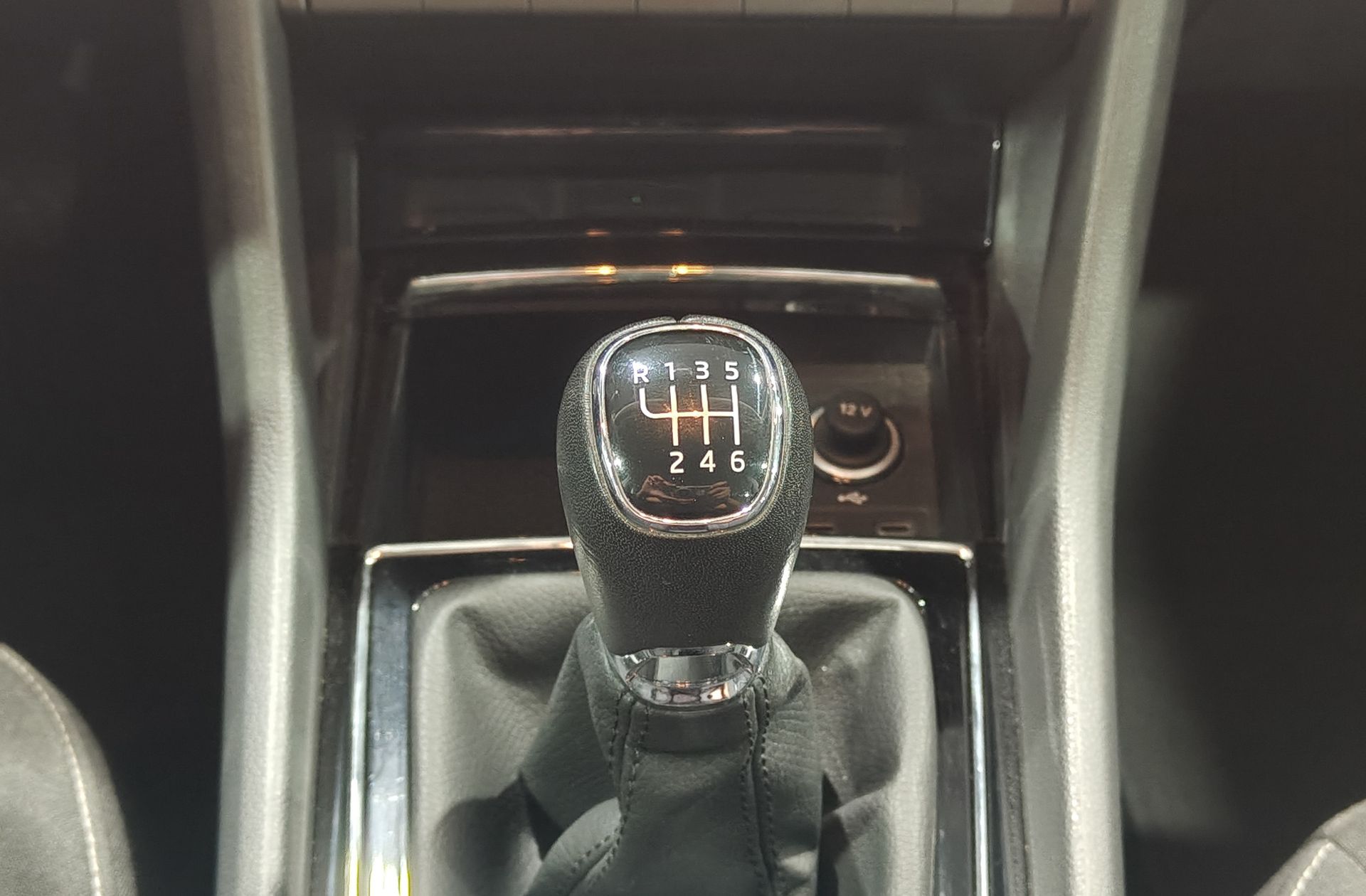 Škoda Karoq 2.0 TDI Selection - foto 5