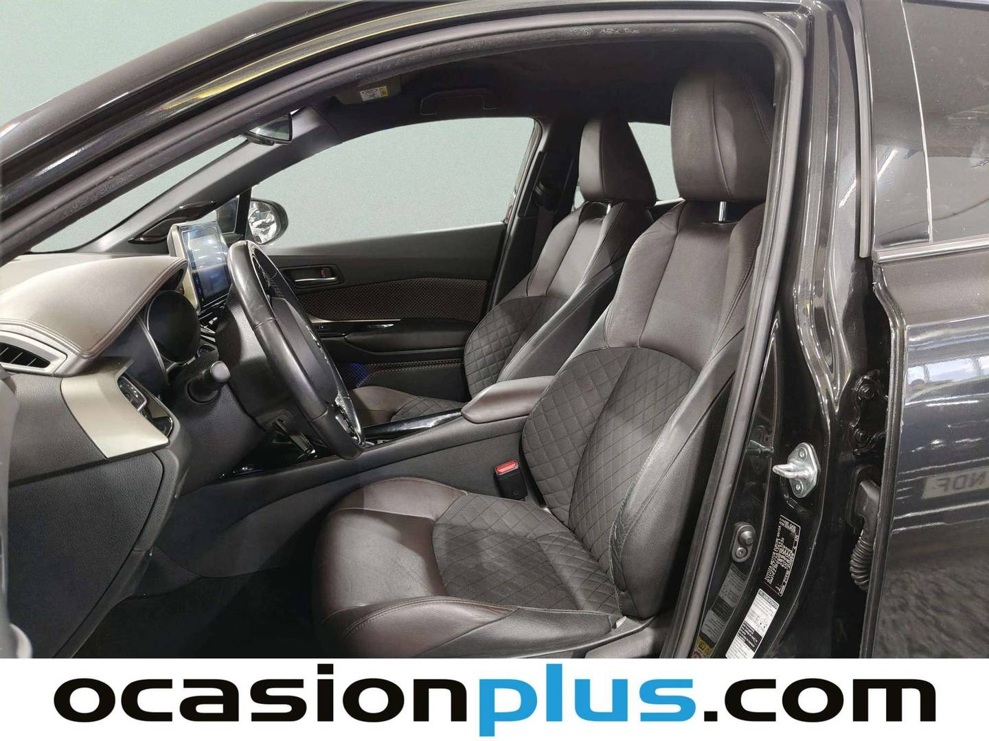 Foto asientos delanteros Toyota C-HR Toyota C-HR 1.8 125H Dynamic Plus (122 CV)