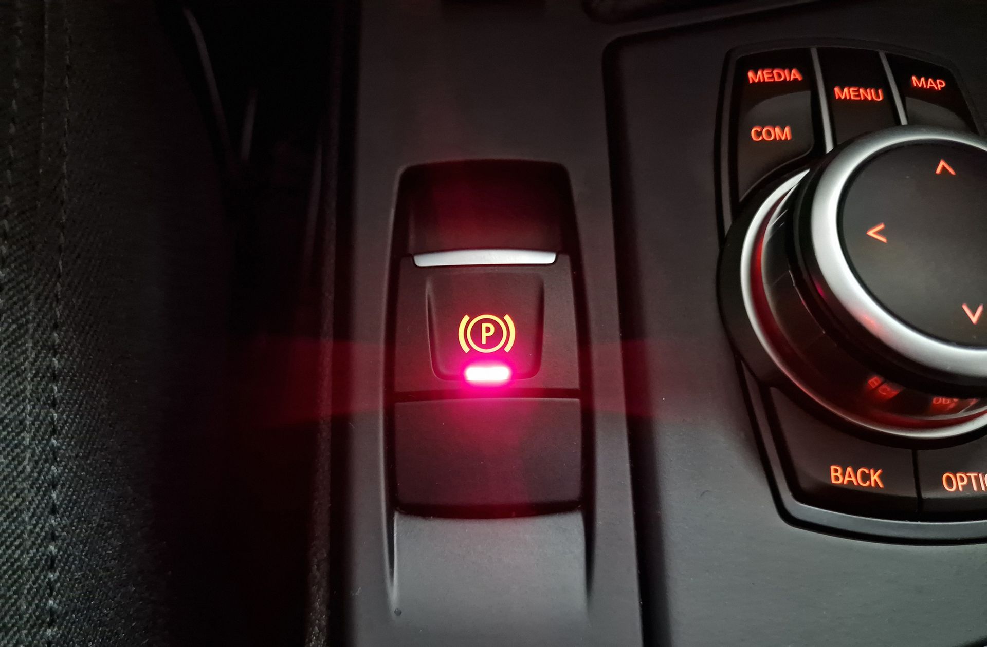 BMW X1 sDrive18i - foto 31