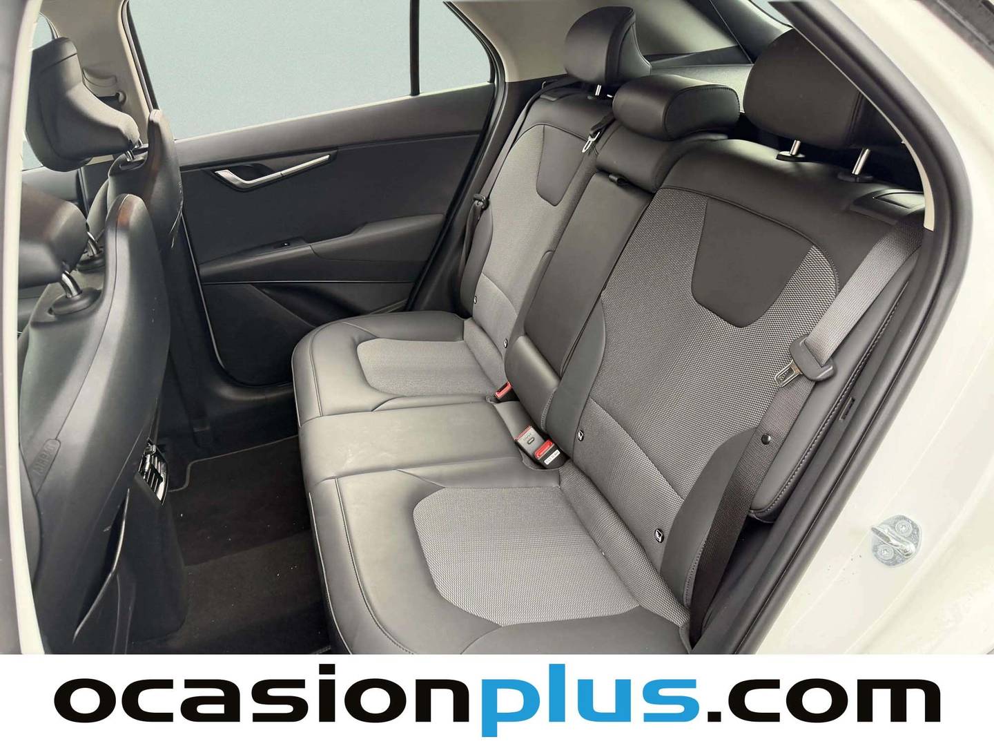 Foto KIA Niro Kia Niro 1.6 GDi HEV Drive (129 CV)