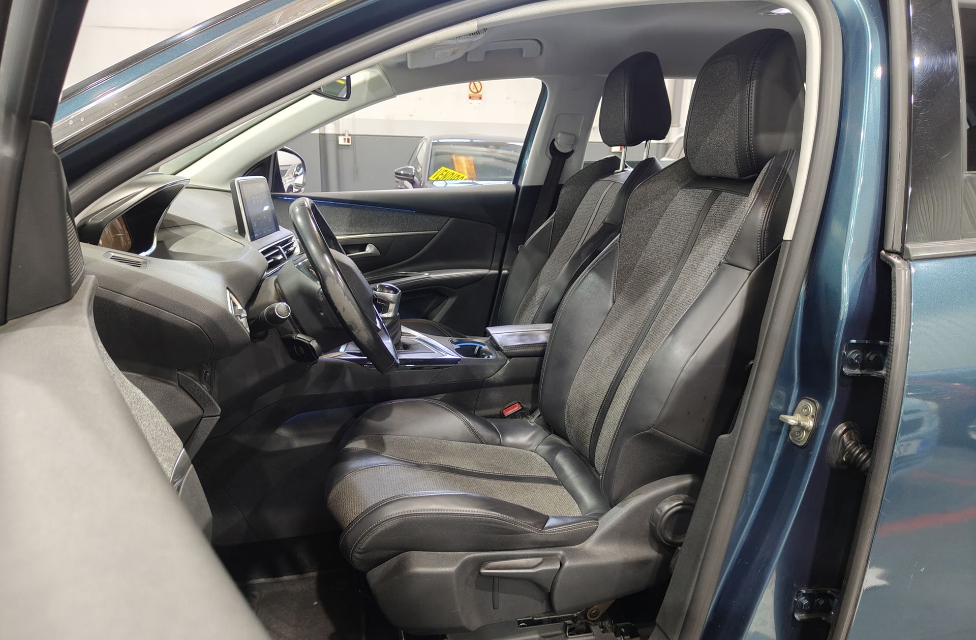 Peugeot 5008 BlueHDi 130 Allure - foto 13