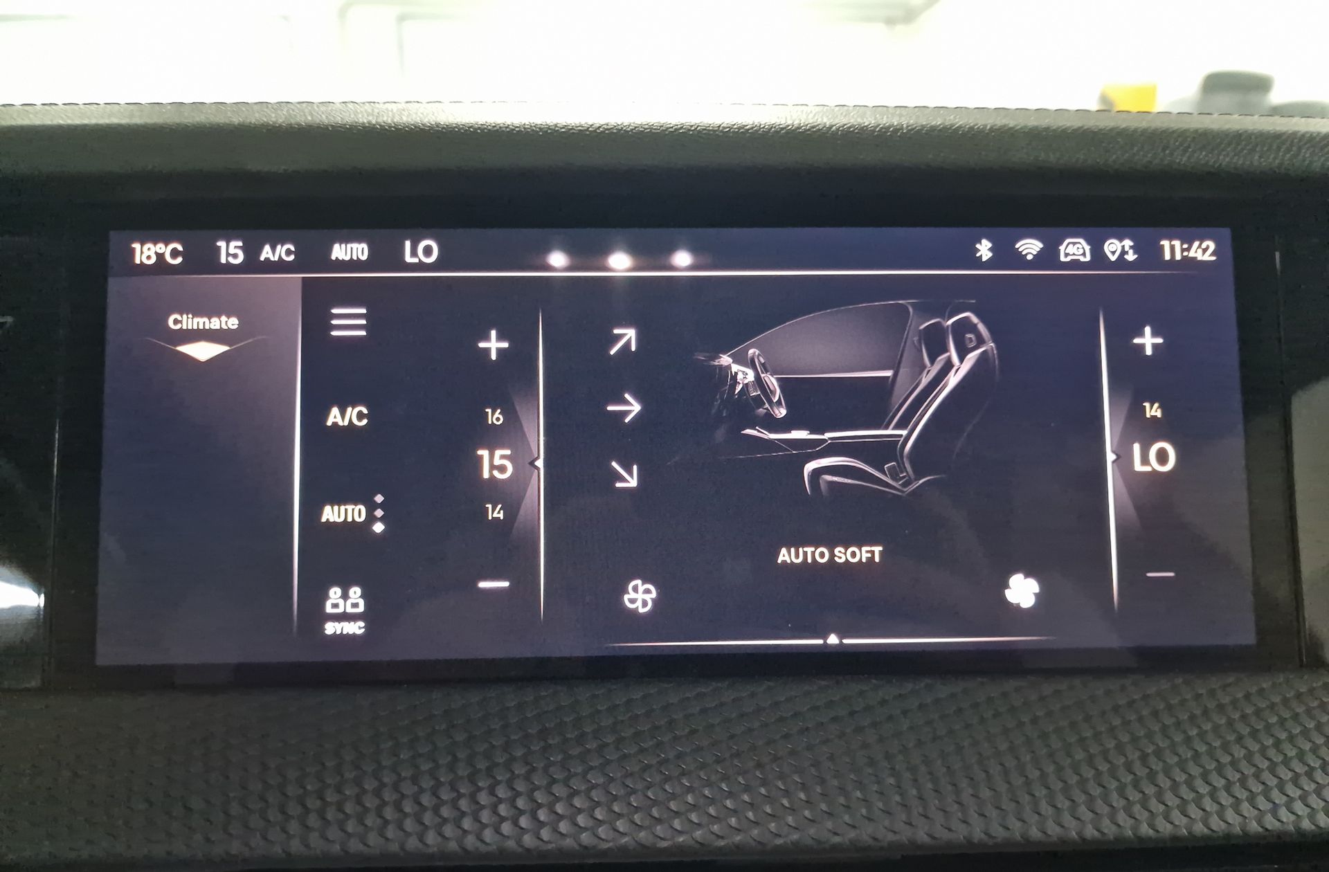DS DS 4 BlueHDi 130 Trocadero - foto 32