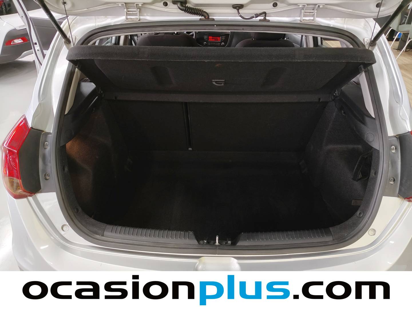 Foto asientos delanteros KIA Ceed KIA Ceed 1.0 T-GDi Eco-Dynamics Concept (100 CV)