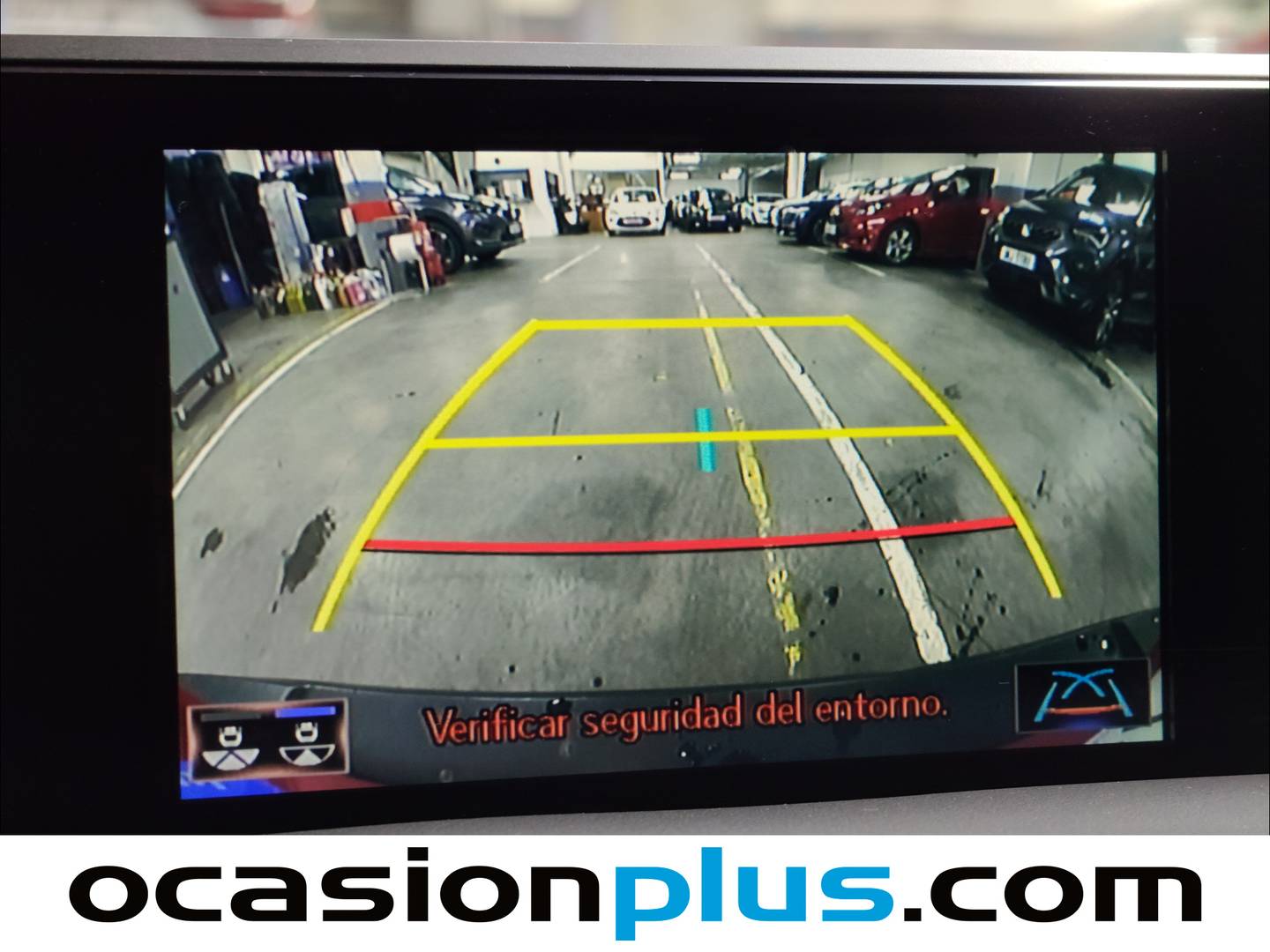 Foto Lexus UX Lexus UX 250h Business 2WD (184 CV)