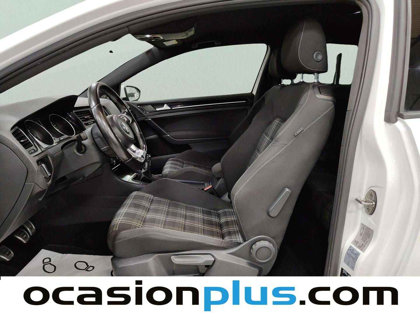 Foto asientos delanteros Volkswagen Golf Volkswagen Golf GTD 2.0 TDI BMT (184 CV)
