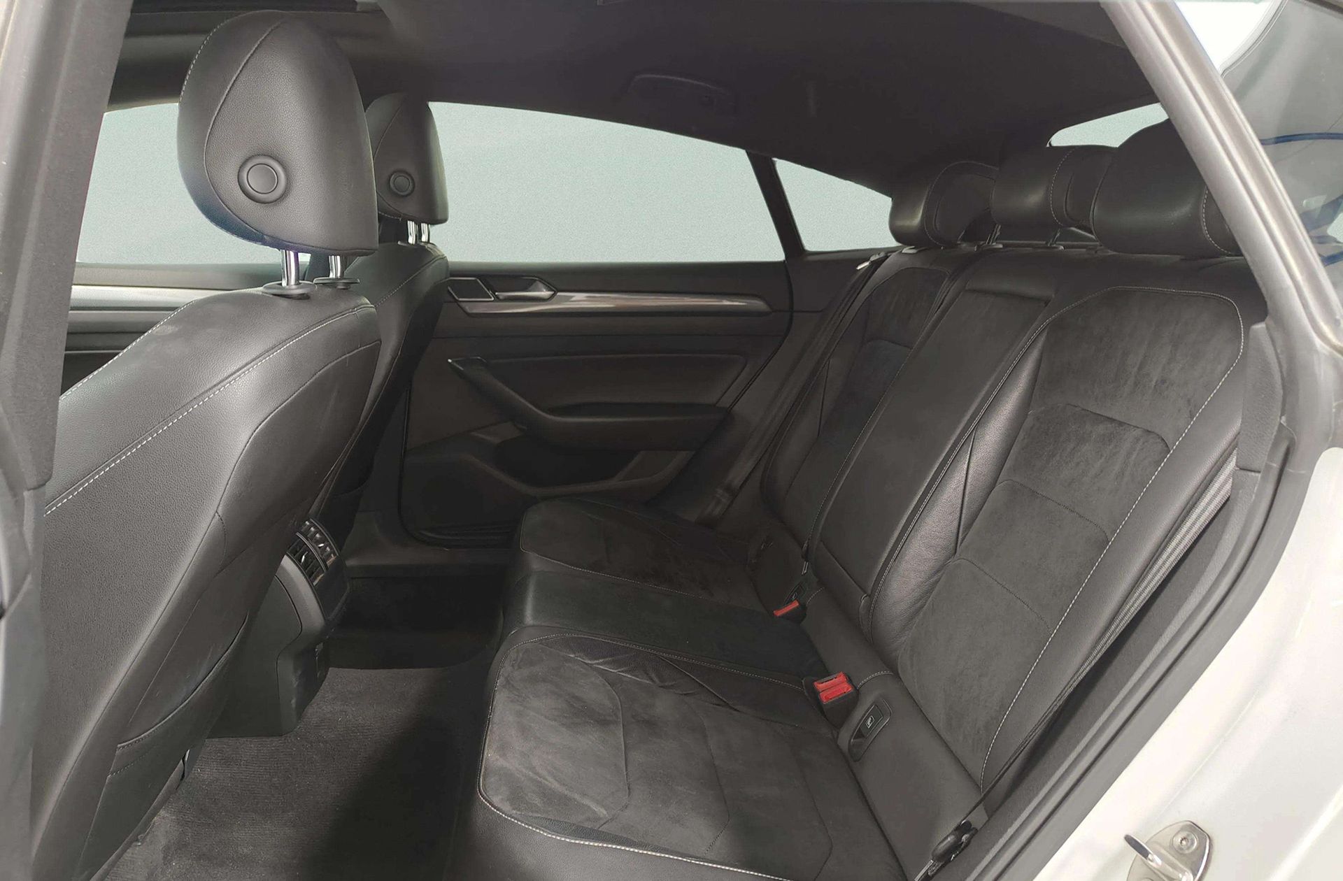 Volkswagen Arteon R-Line 2.0 TDI DSG - foto 14