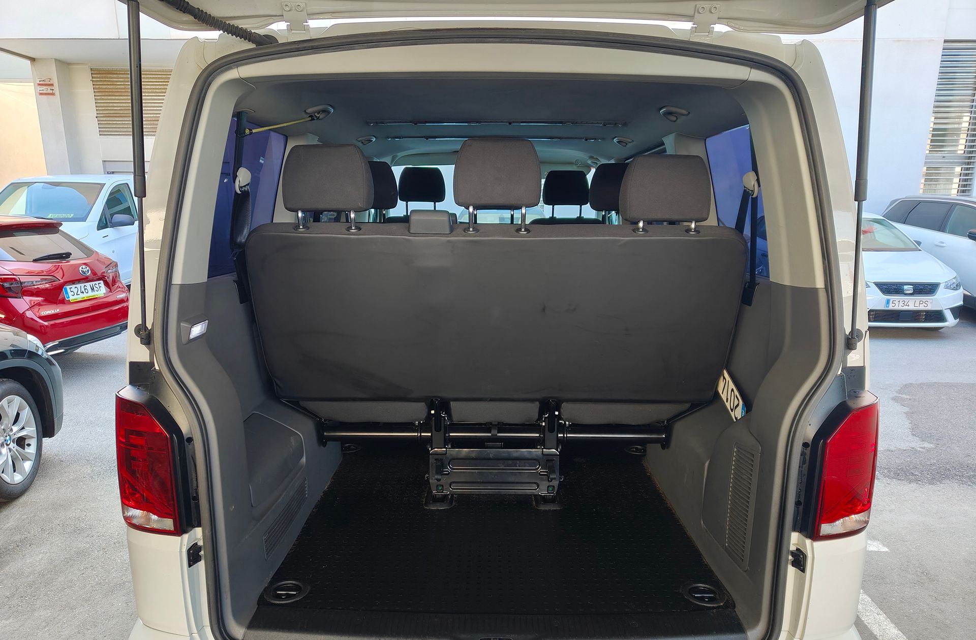 Volkswagen Caravelle Origin Batalla Corta 2.0 TDI BMT 9 plazas - foto 14