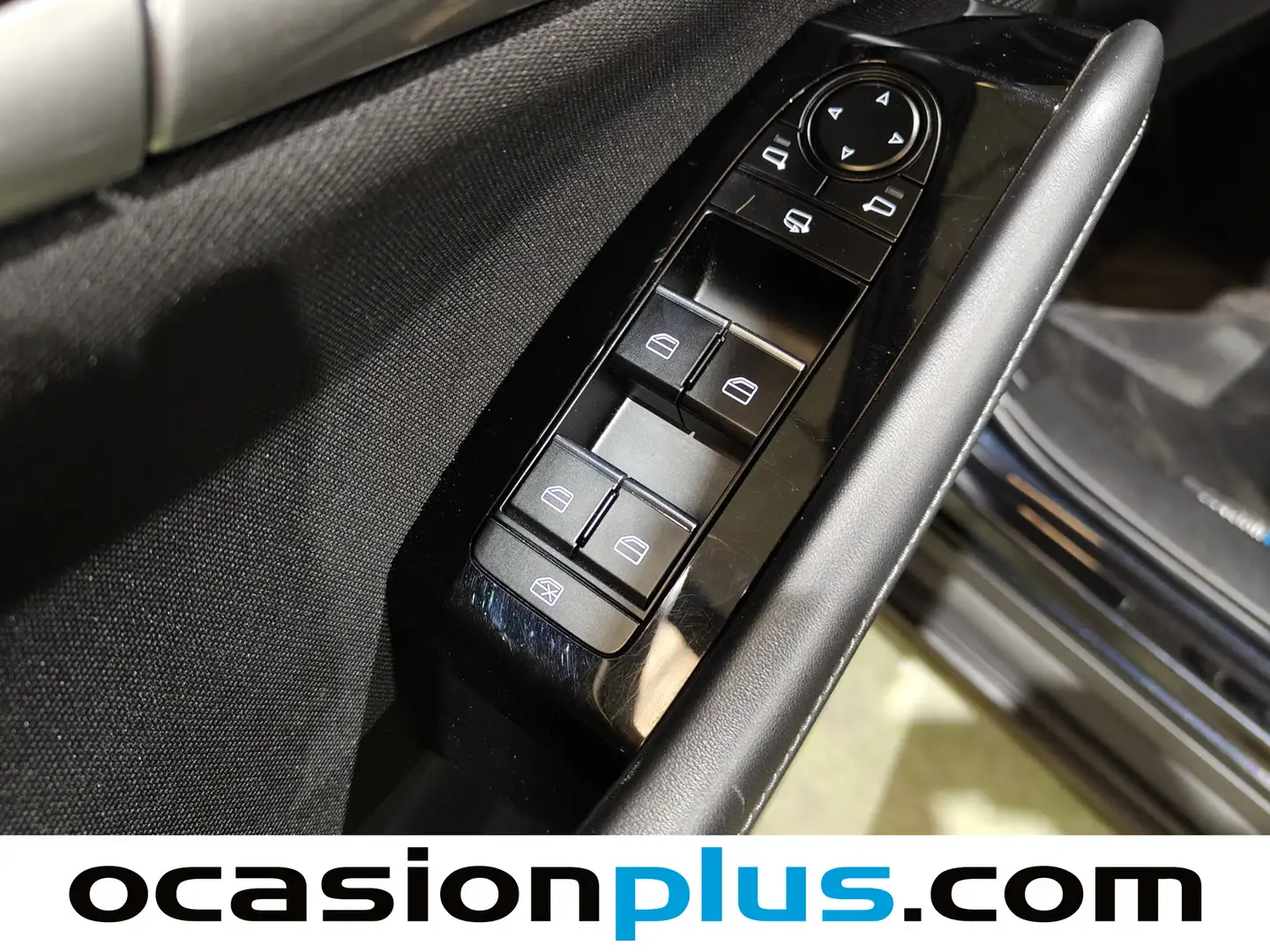 Foto Mazda CX-30 Mazda CX-30 e-SKY G MHEV Prime-line (140 CV)