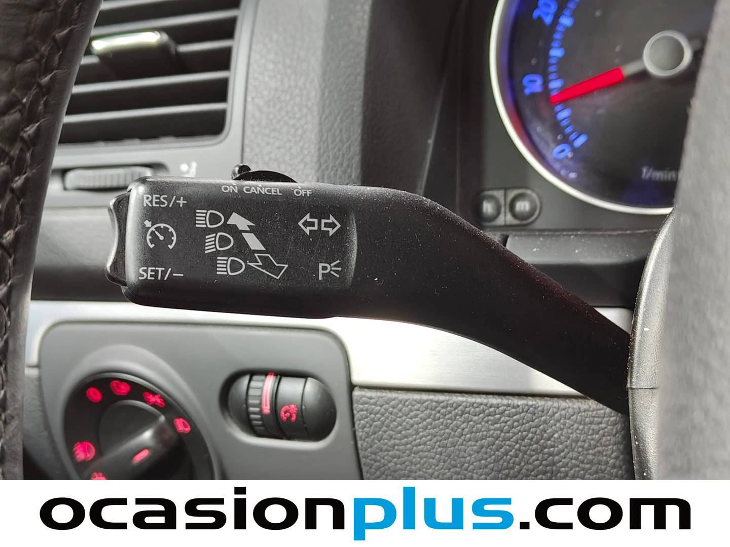 Extras y acabados del Volkswagen Golf Volkswagen Golf GTI 2.0 TFSI  (200 CV)