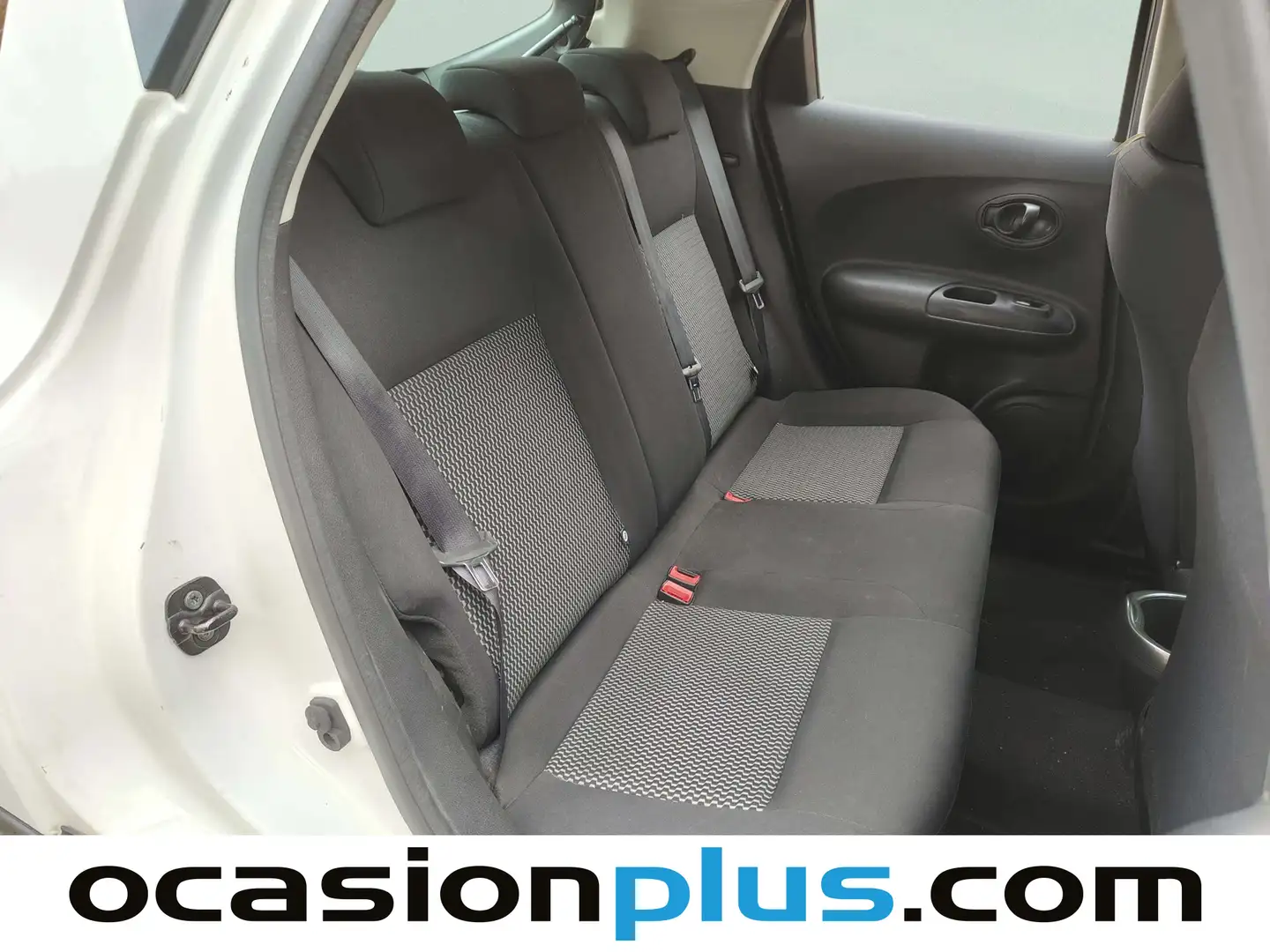 Foto Nissan JUKE Nissan Juke 1.6 Visia 4x2 (94 CV)