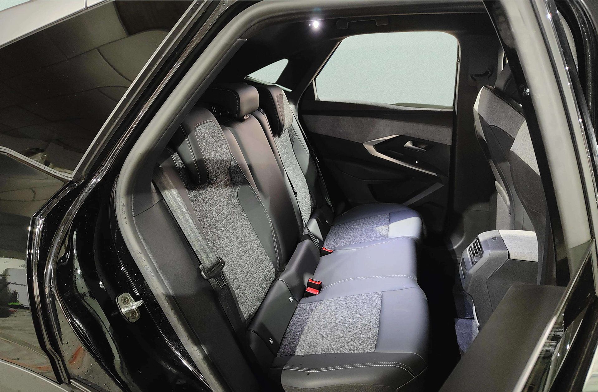 Peugeot 3008 Allure Hybrid eDCS6 - foto 18
