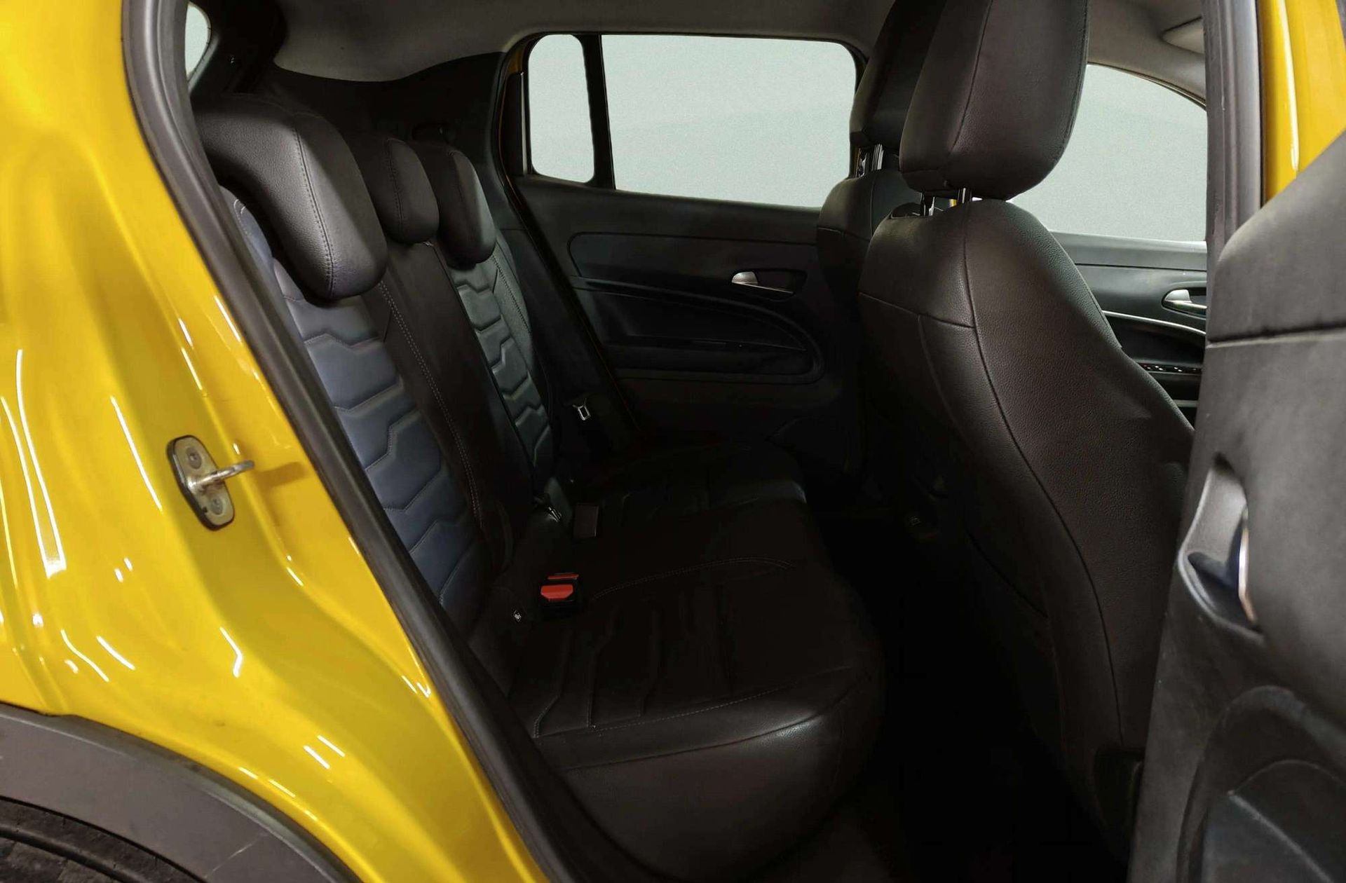 Jeep Avenger 1.2 G Summit - foto 20