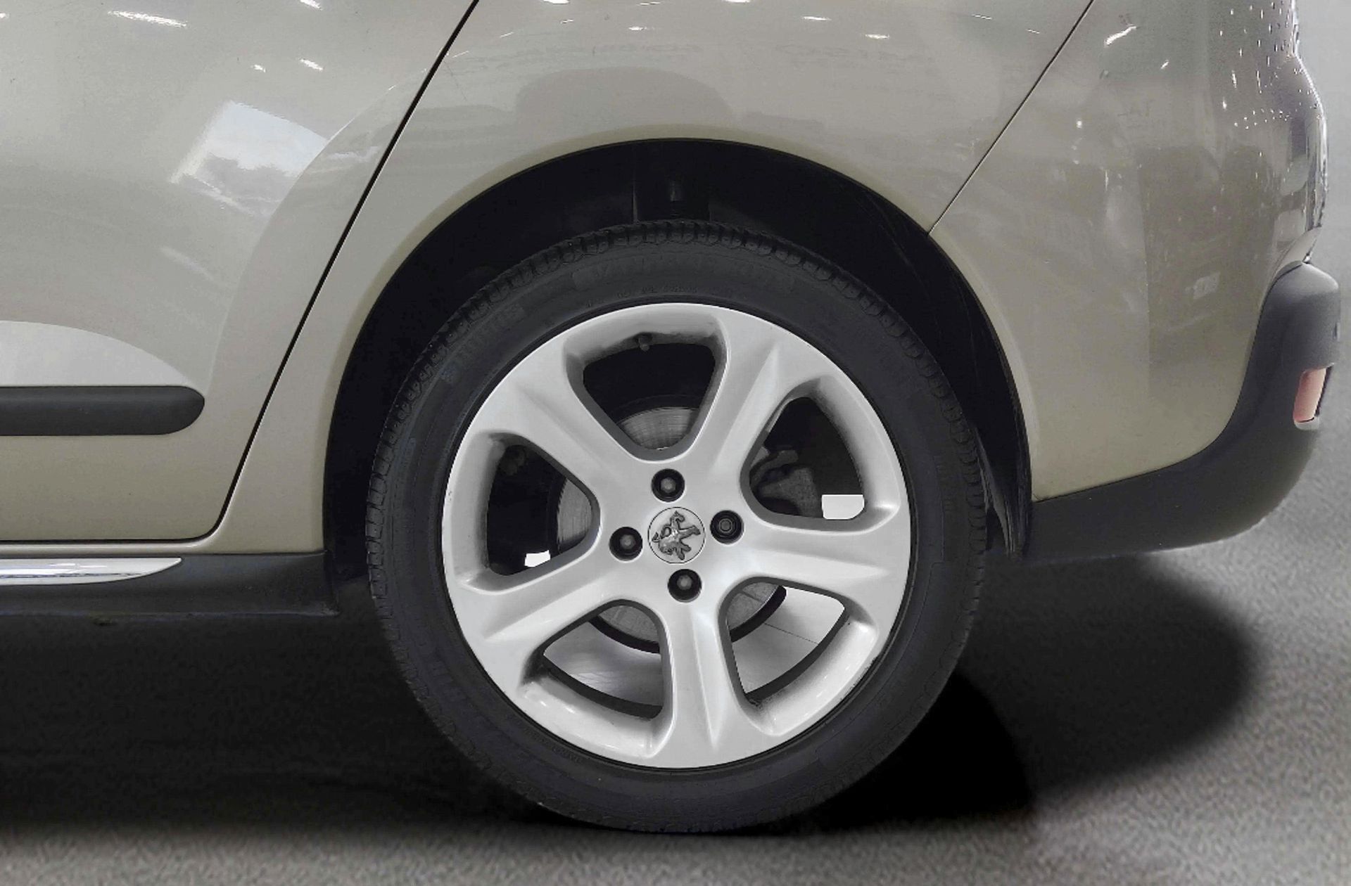 Peugeot 3008 2.0 HDi FAP Sport Pack - foto 31