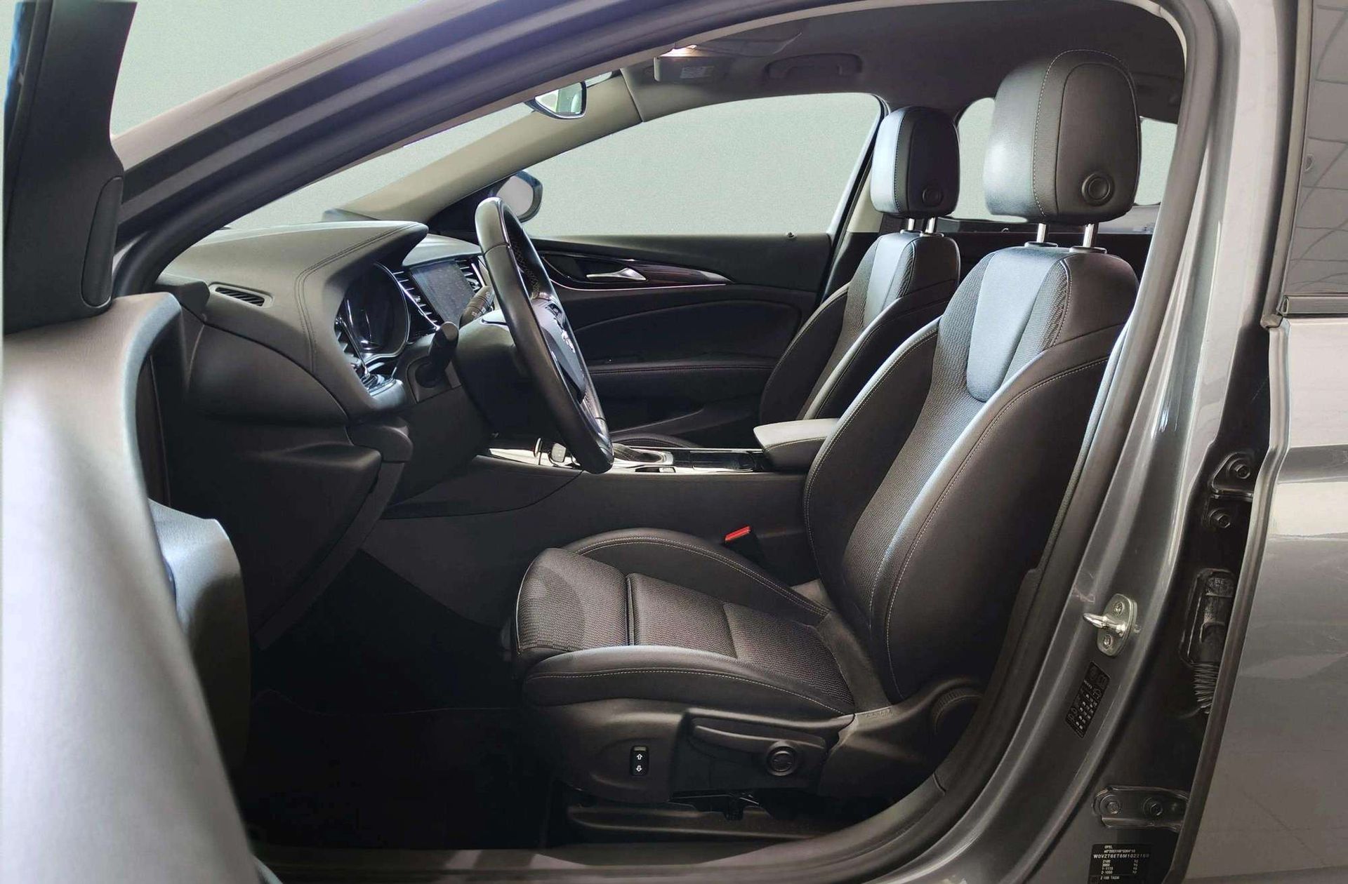 Opel Insignia 2.0T SHT GS Business Elegance AT9 - foto 14