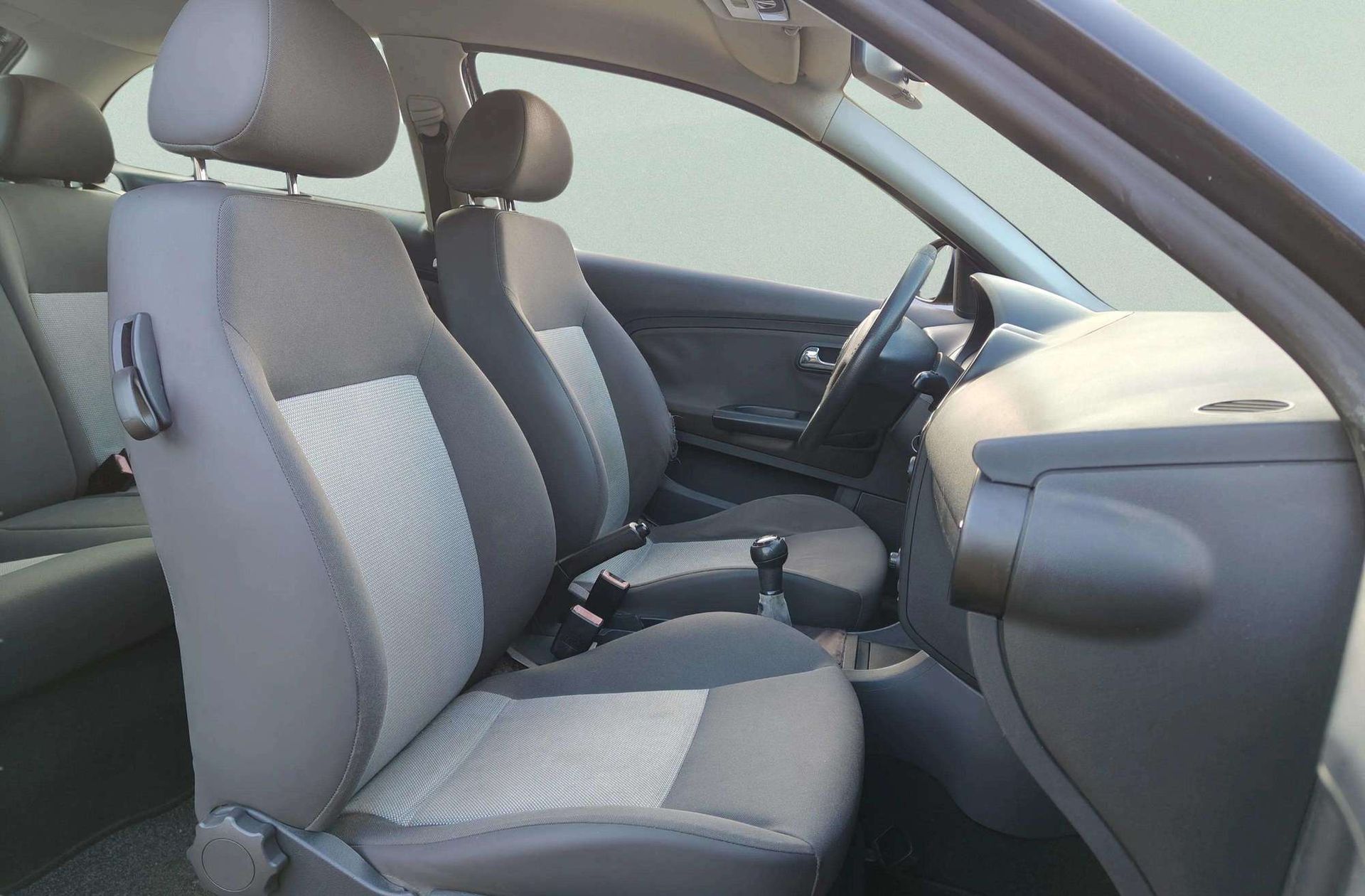 SEAT Ibiza 1.9 SDi Reference - foto 13