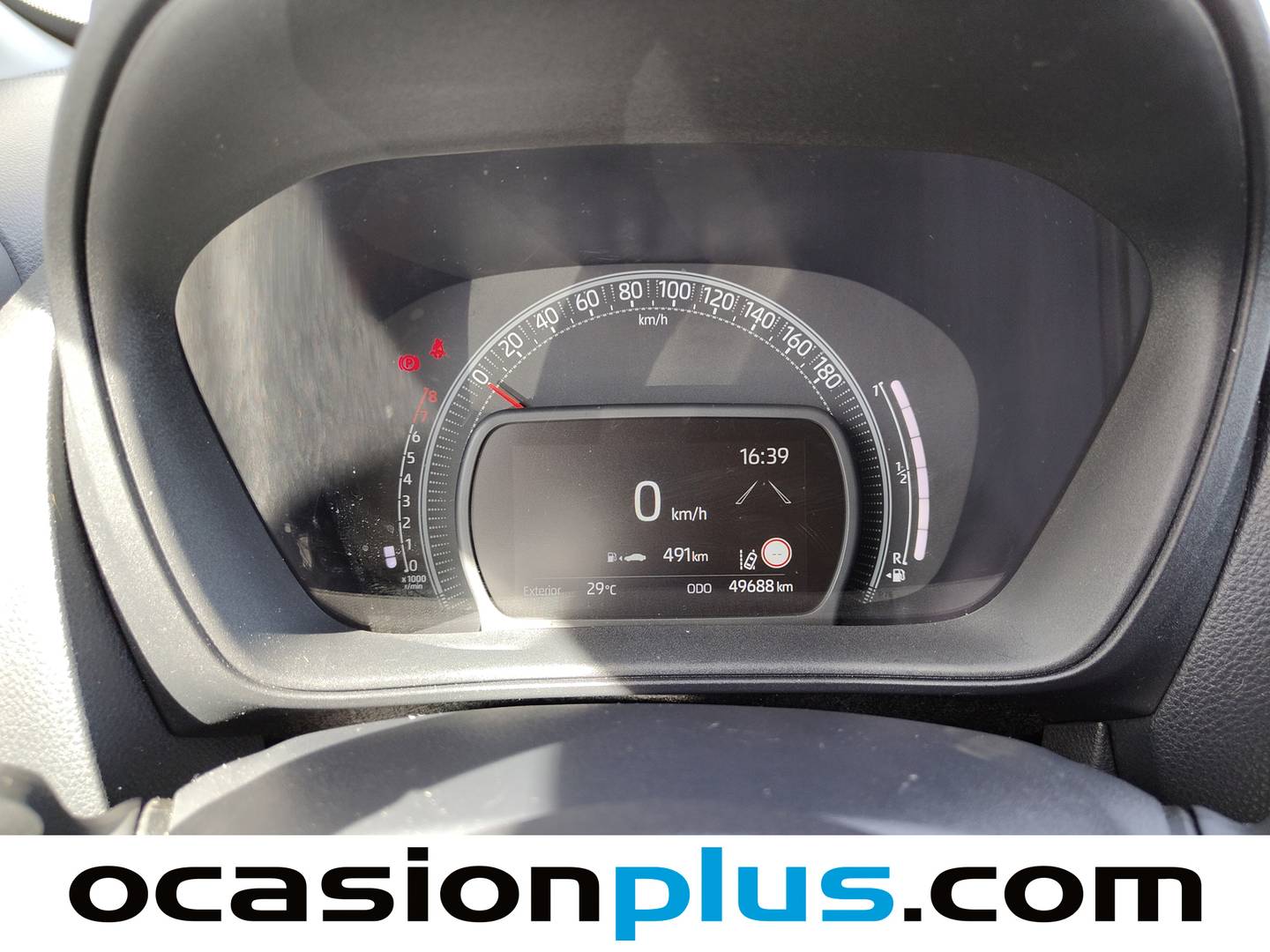 Foto Toyota Aygo X Cross Toyota Aygo X Cross 1.0 VVT-I Play (72 CV)