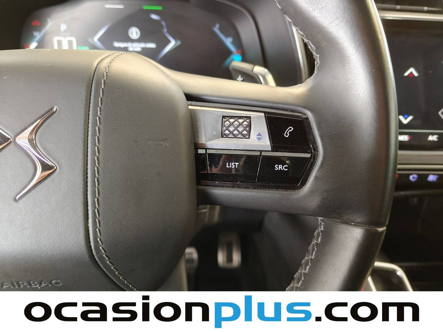 Foto DS DS 7 Crossback DS DS7 Crossback E-Tense 300 Louvre 4WD Auto (300 CV)