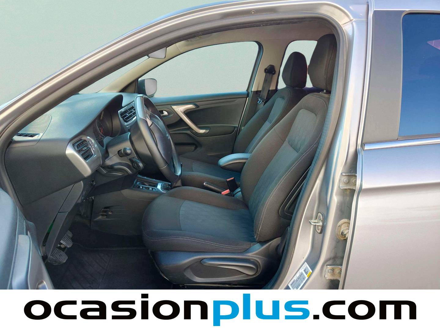 Foto asientos delanteros Citroën C-Elysée Citroën C-Elysee BlueHDi 100 Shine (100 CV)