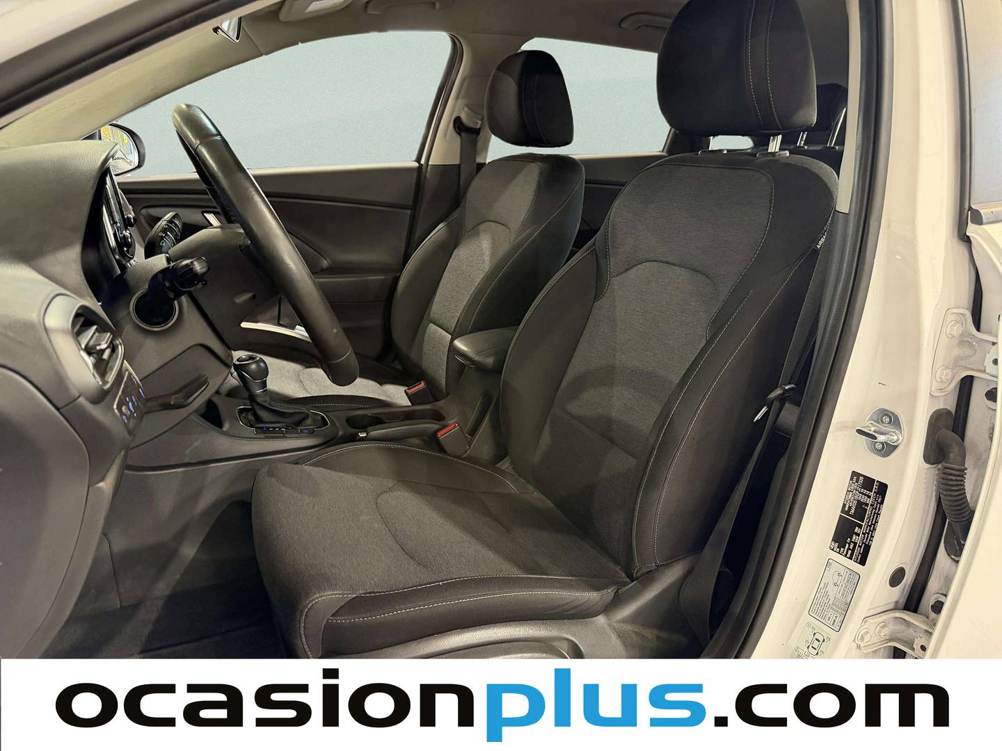 Foto asientos delanteros Hyundai i30 Hyundai i30 1.0 TGDI 48V Klass (120 CV)