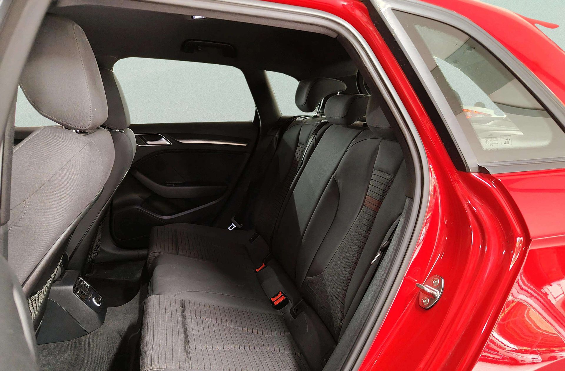 Audi A3 Sportback S line edition 2.0 TDI - foto 13