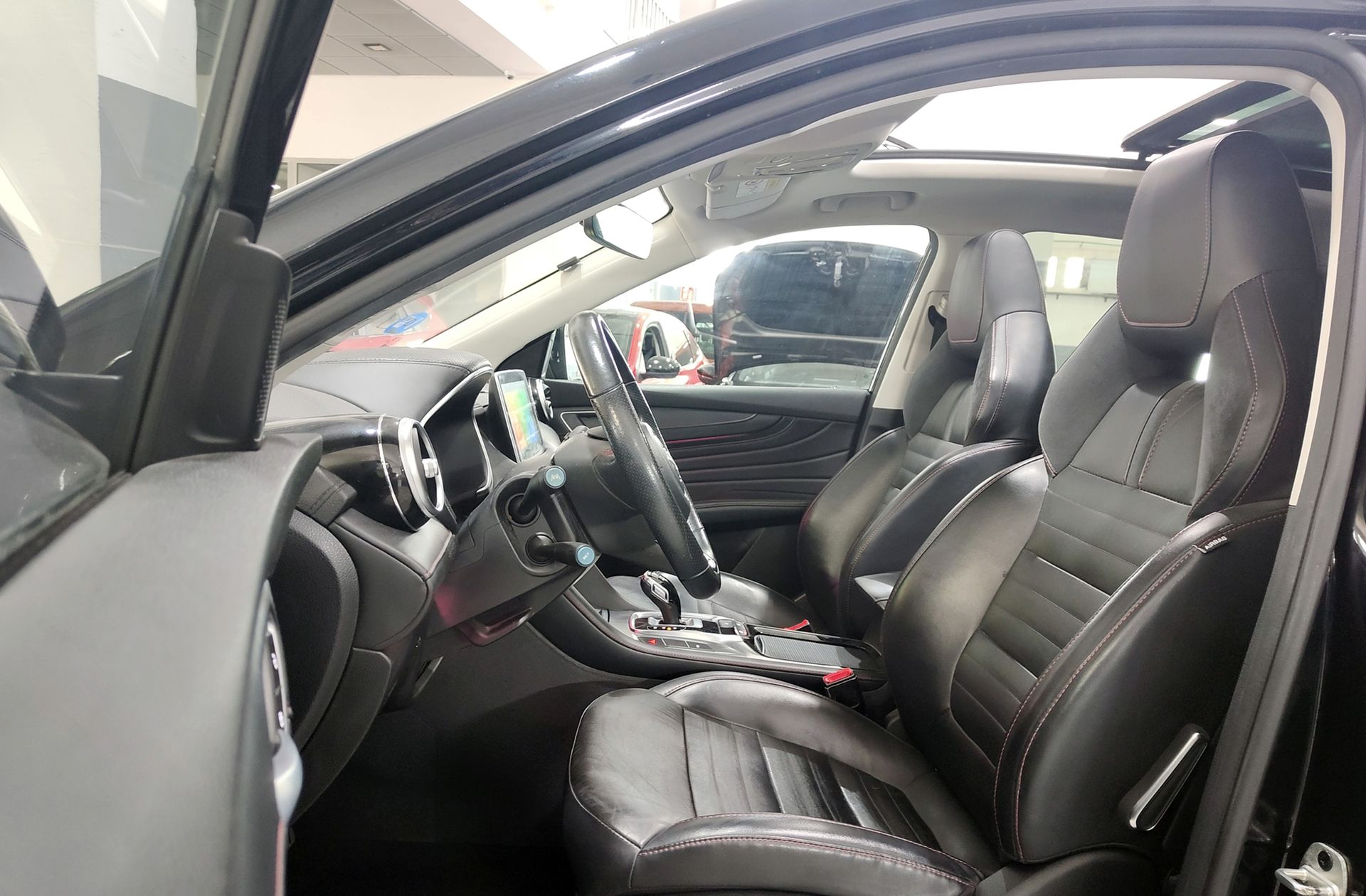 MG eHS 1.5 T-GDi PHEV Luxury - foto 13