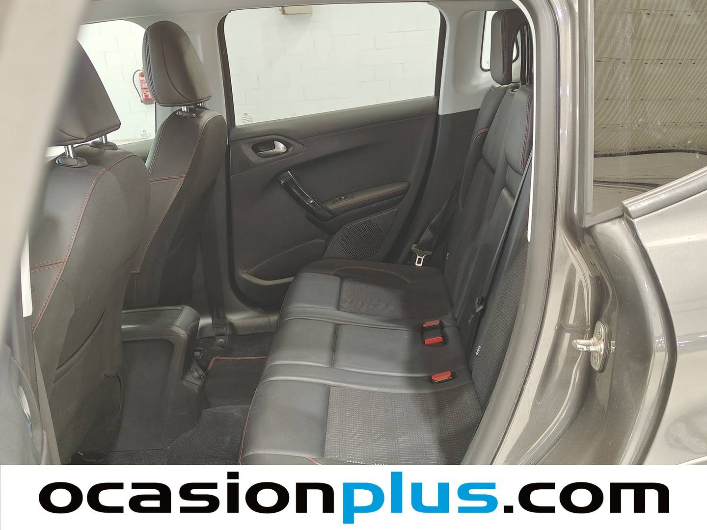 Foto asientos traseros Peugeot 2008 Peugeot 2008 PureTech 110 S&S GT Line EAT6 (110 CV)