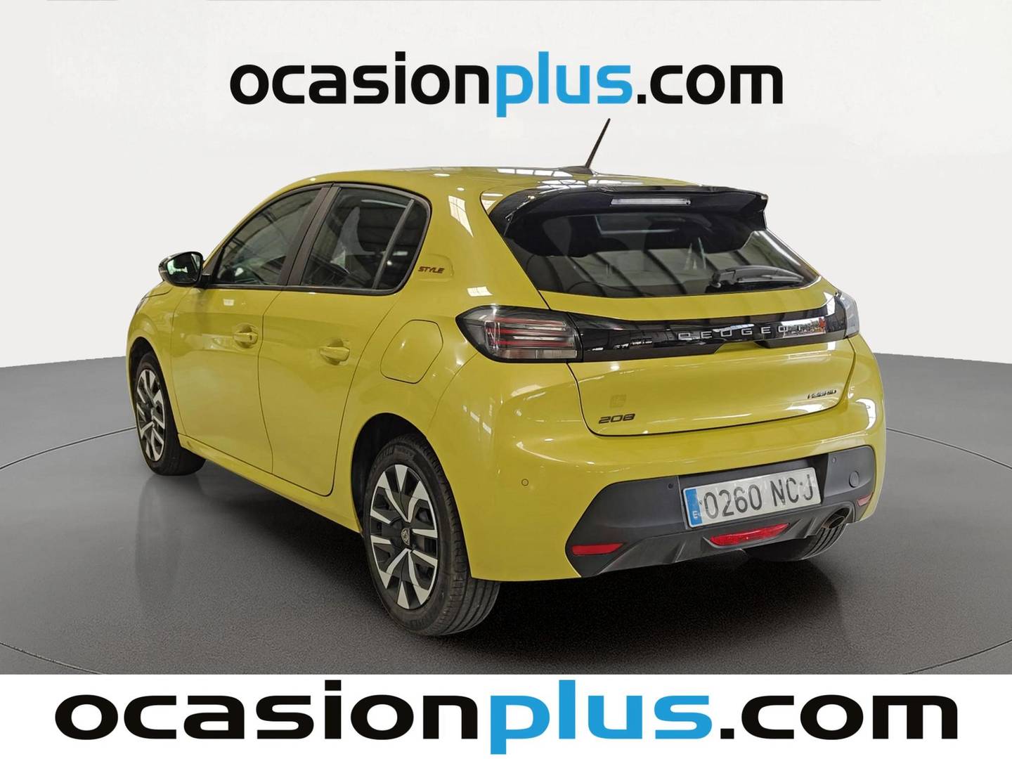 Foto trasera Peugeot 208 Peugeot 208 Style Hybrid 110 eDCS6 (110 CV) izquierda