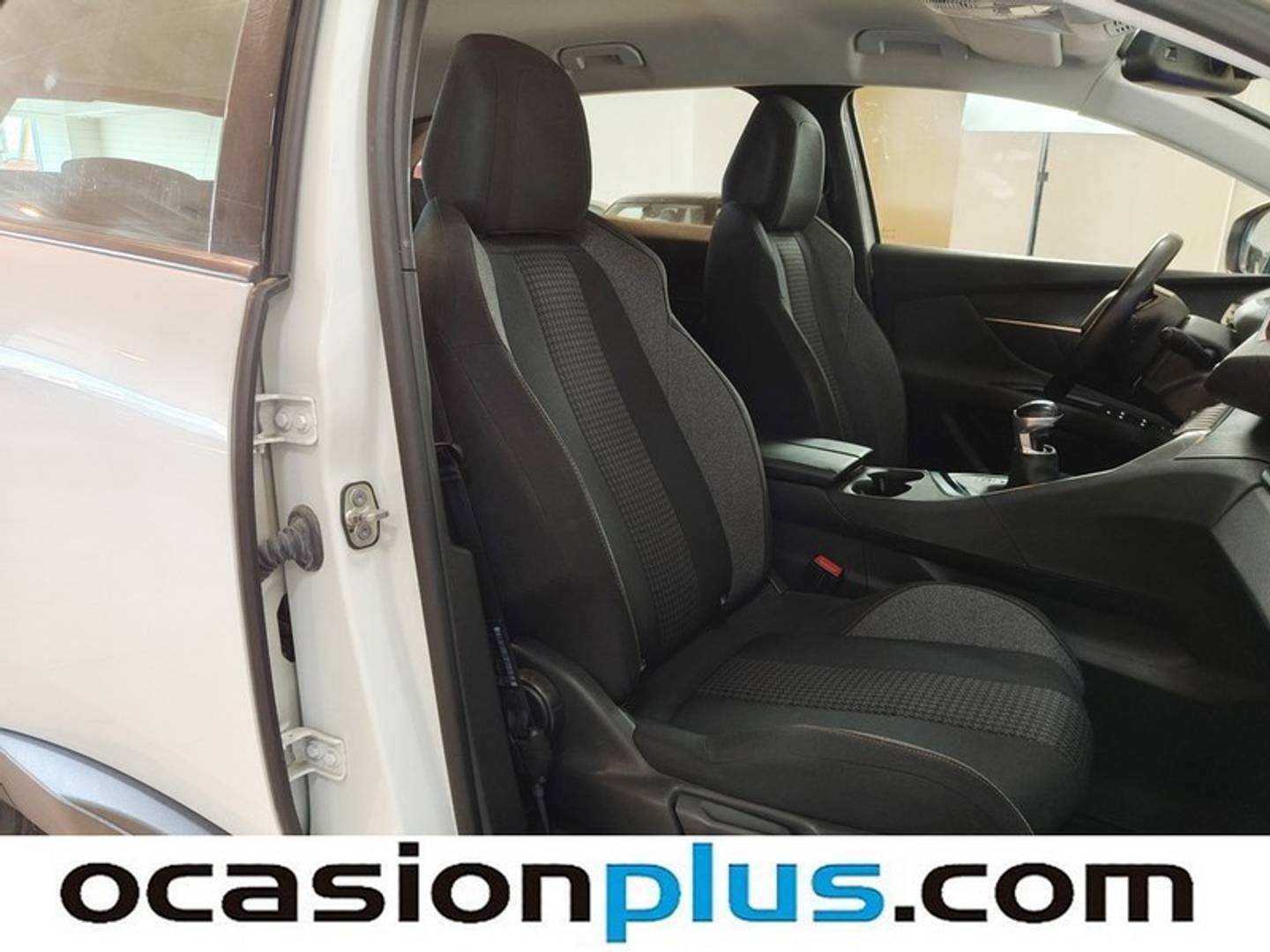 Foto Peugeot 3008 Peugeot 3008 PureTech 130 S&S Active (130 CV)