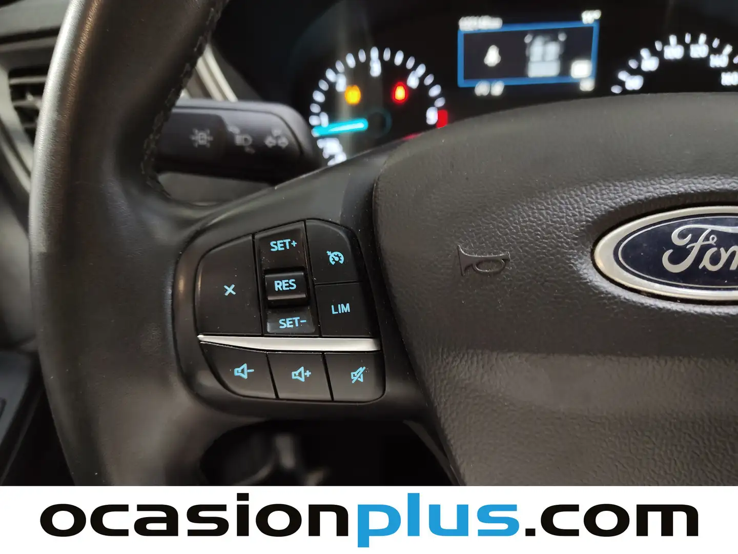 Foto Ford Kuga Ford Kuga 1.5 EcoBlue Trend (120 CV)